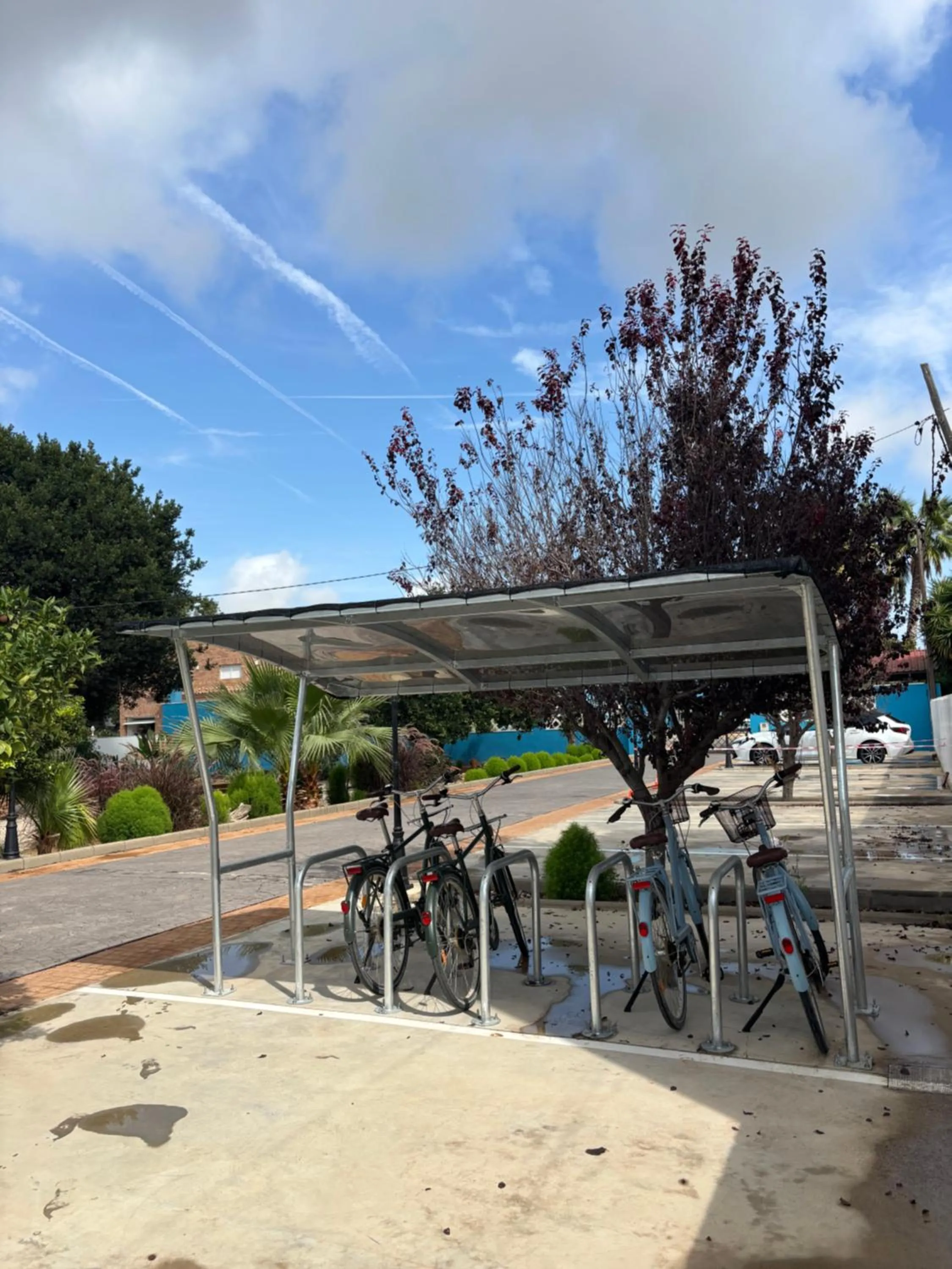 Property building in L'Hotelet del Delta - adults