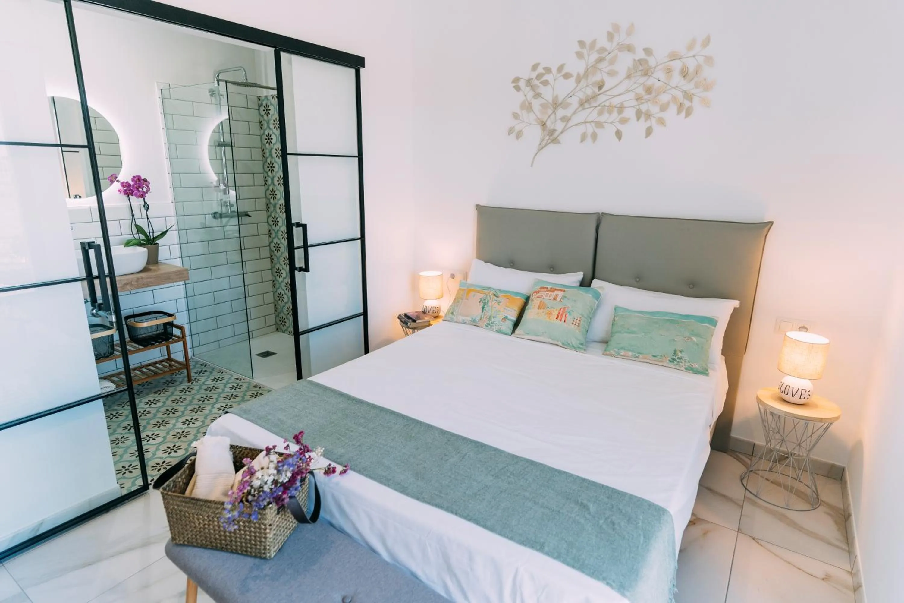 Bed in L'Hotelet del Delta - adults