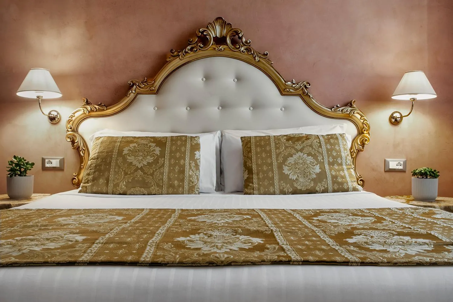 Bed in Hotel Pausania
