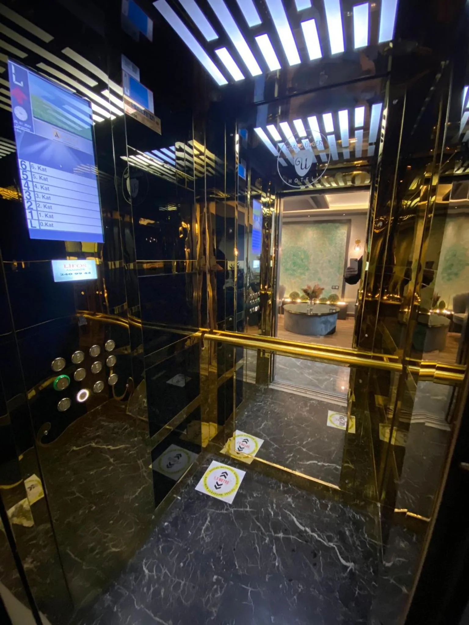 elevator in Grand Zara Hotel