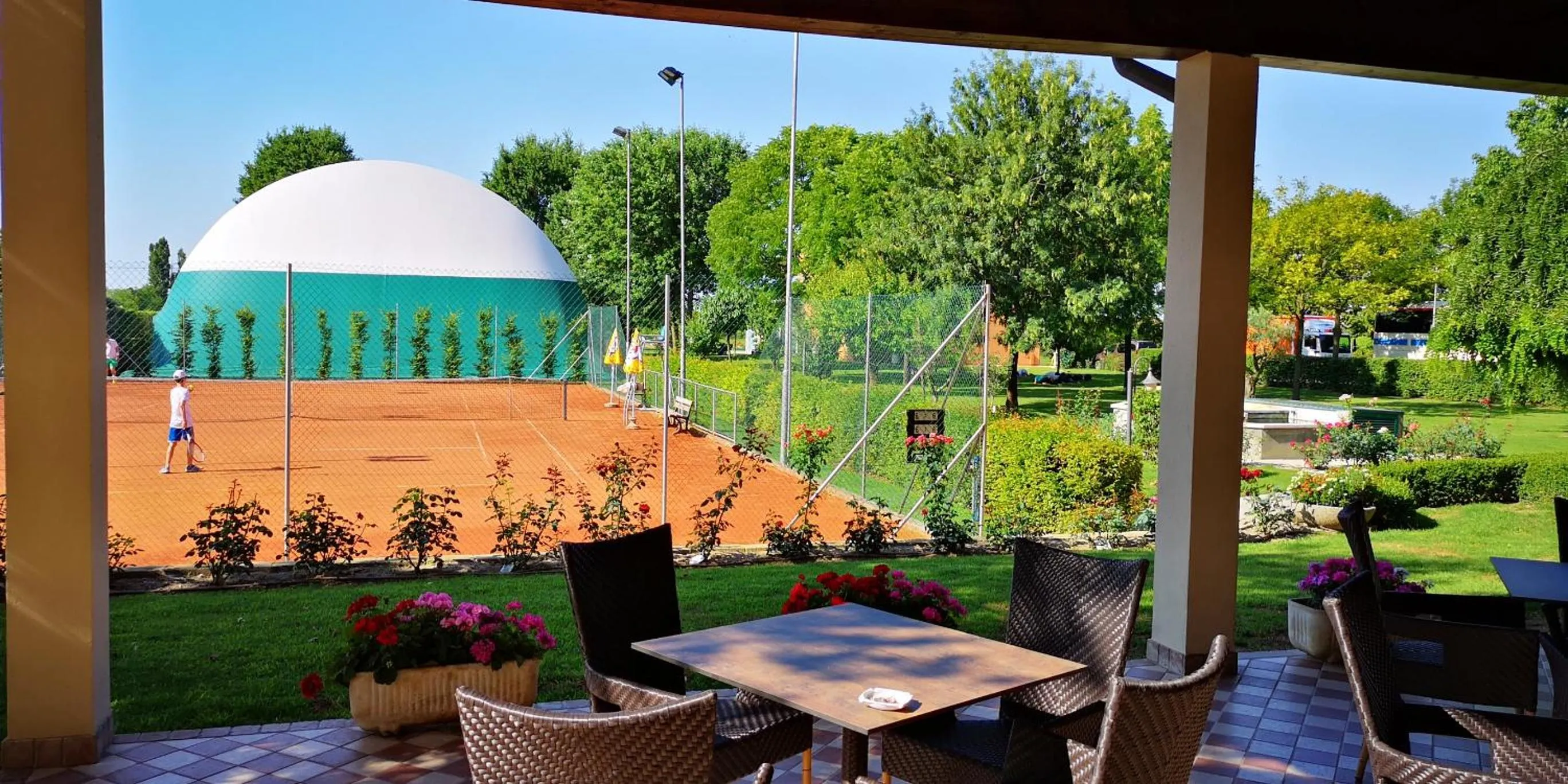 Garden in Ancora Sport Resort Hotel