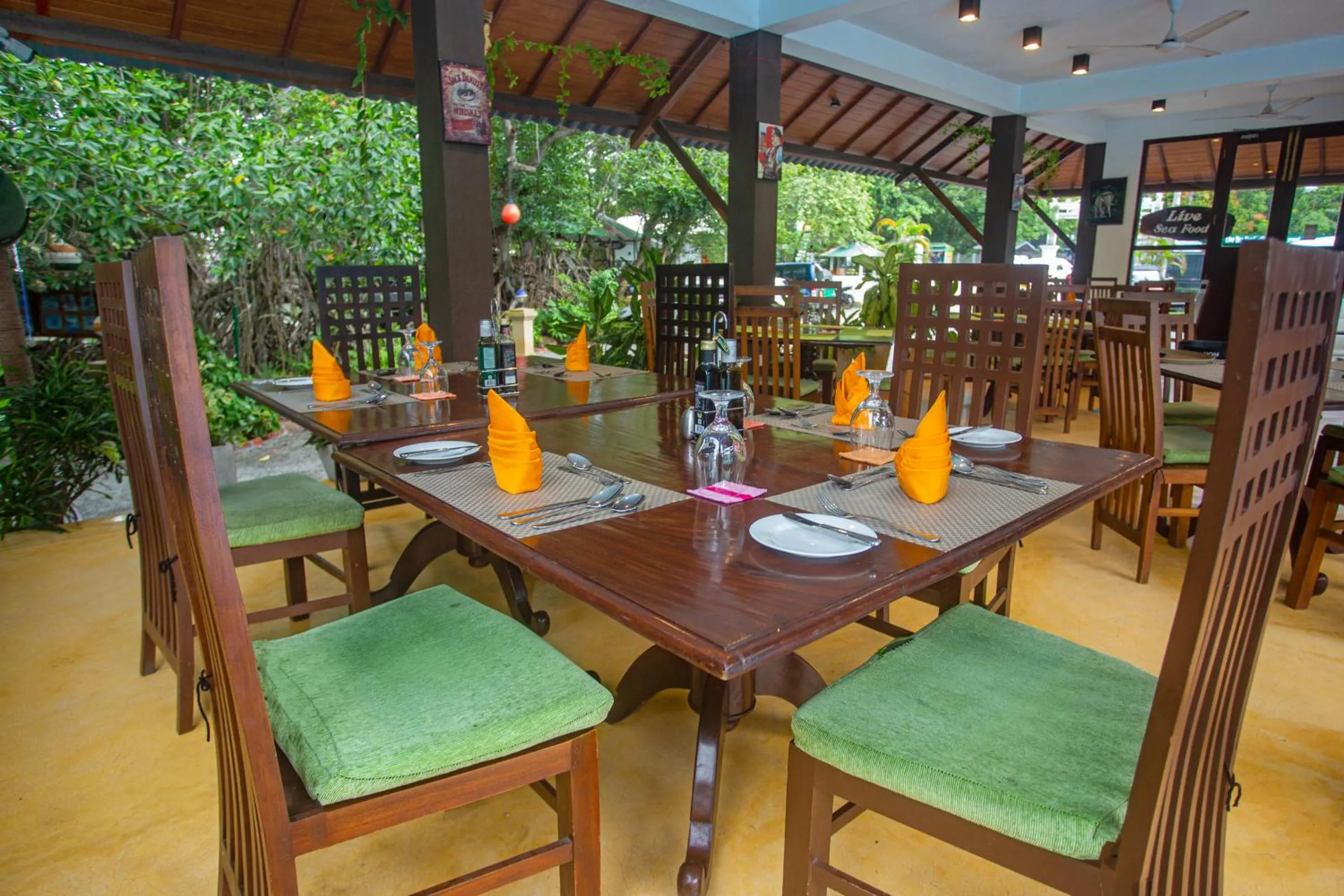 THE Mangrove cave Hotel