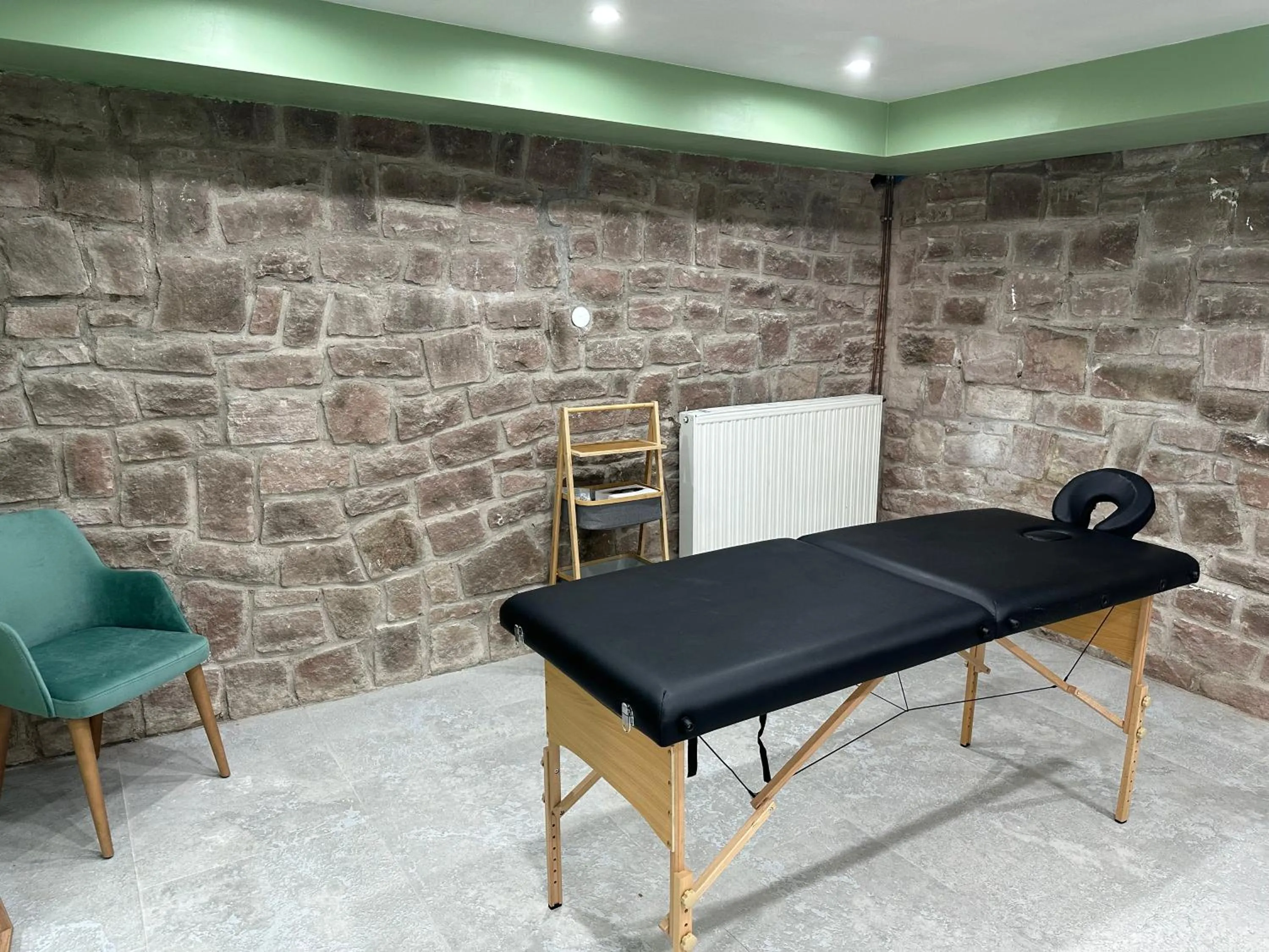 Massage in Hôtel Parc Les Cigognes - Albé