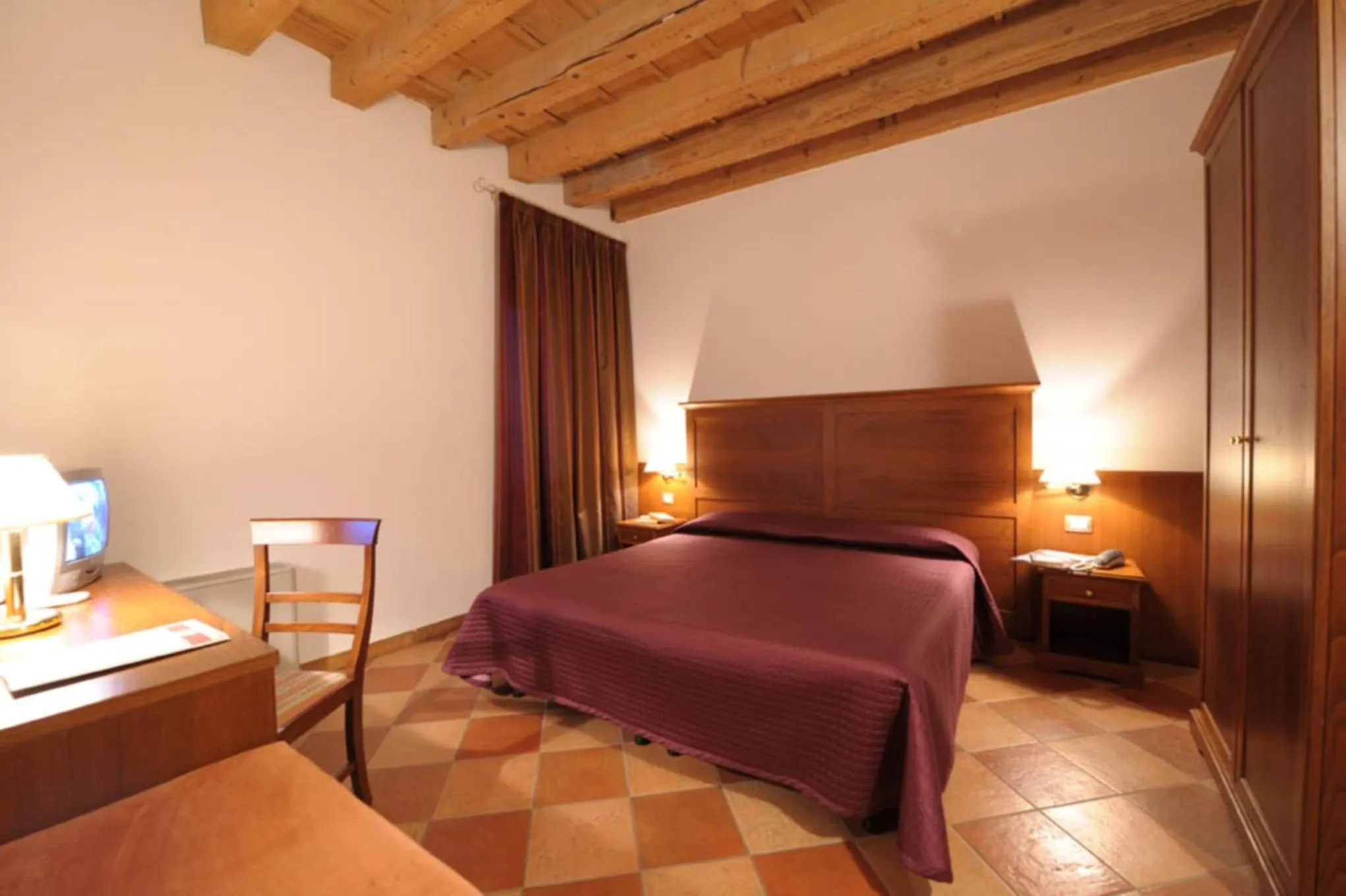 Photo of the whole room, Bed in Corte Castelletto