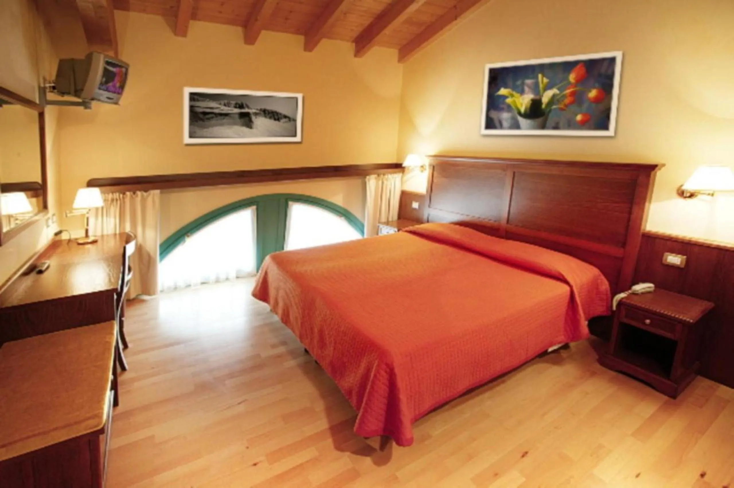 Photo of the whole room, Bed in Corte Castelletto