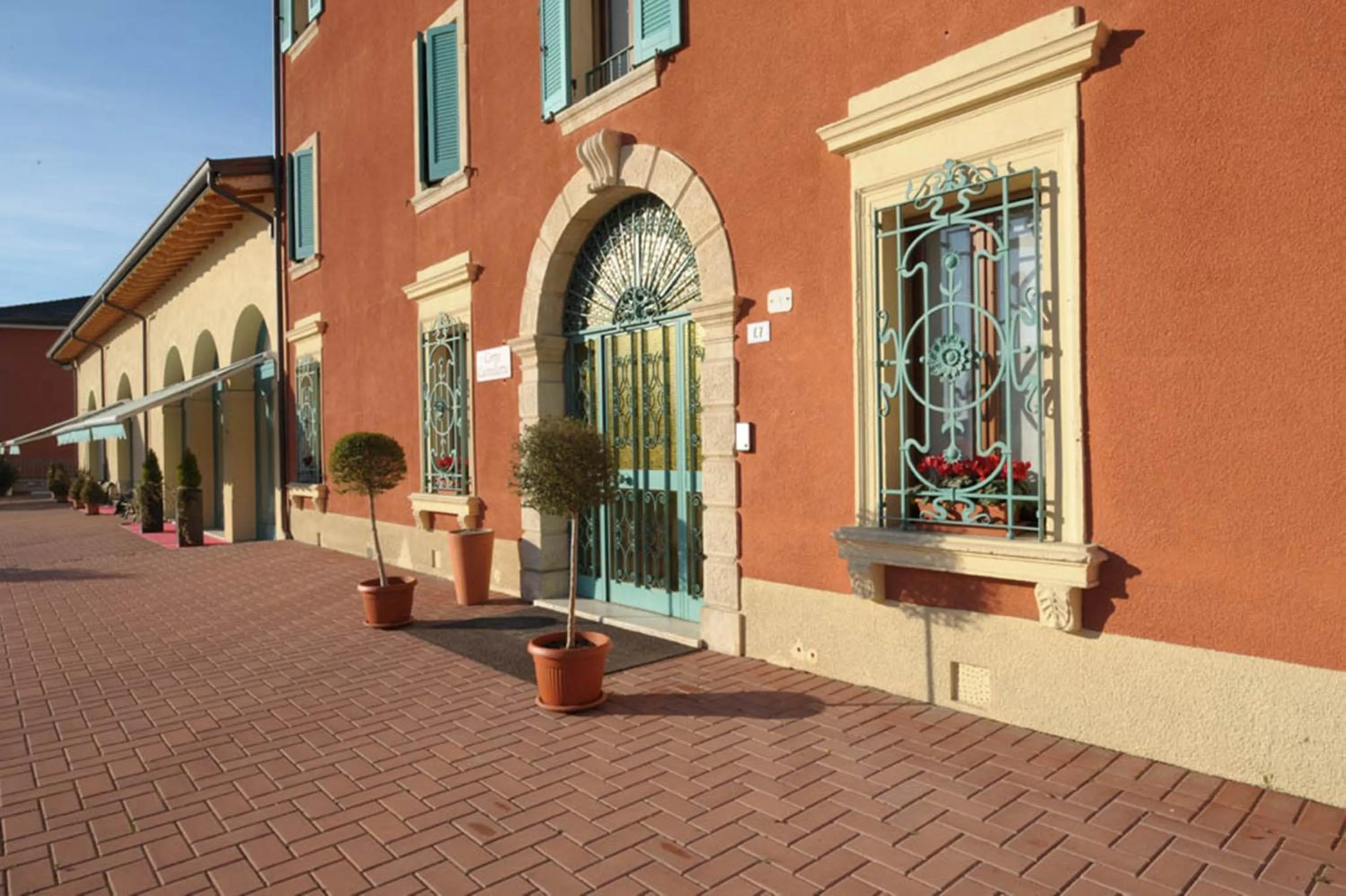 Property building in Corte Castelletto