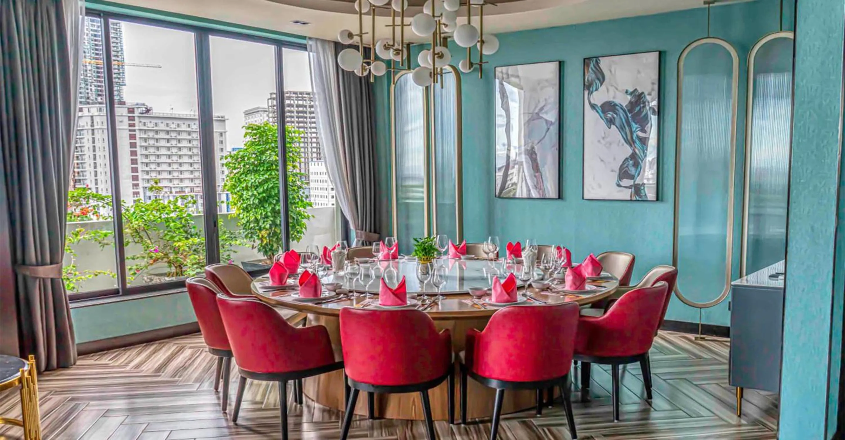 Restaurant/places to eat in Siha Treasure Hotel