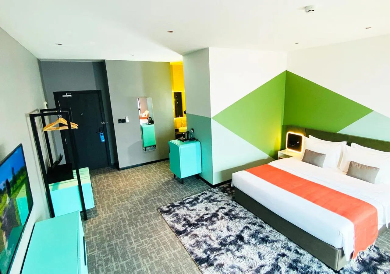 Bedroom, Bed in Siha Treasure Hotel