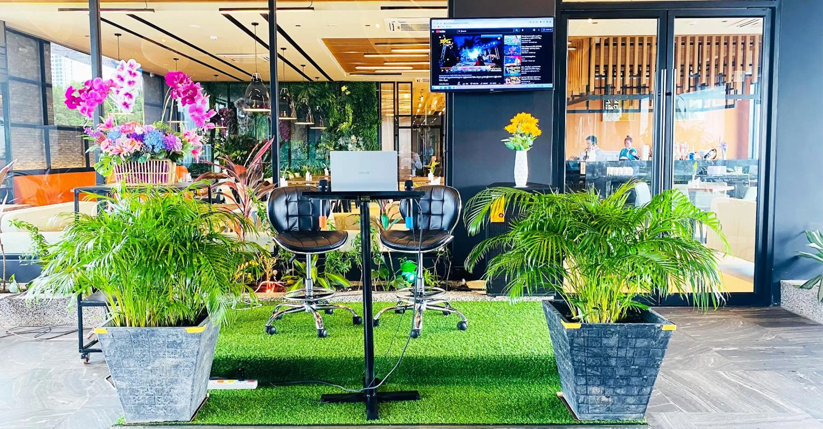 Restaurant/places to eat in Siha Treasure Hotel