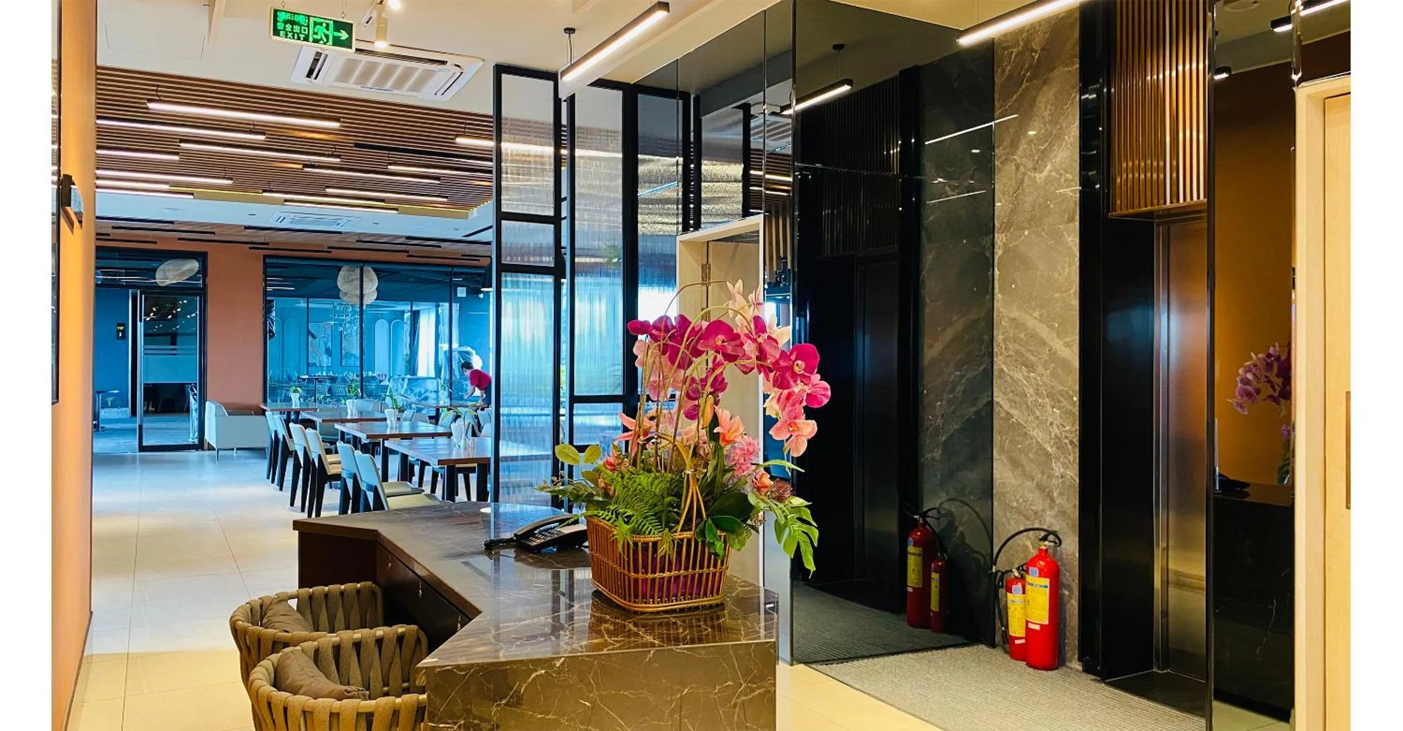 Restaurant/places to eat in Siha Treasure Hotel