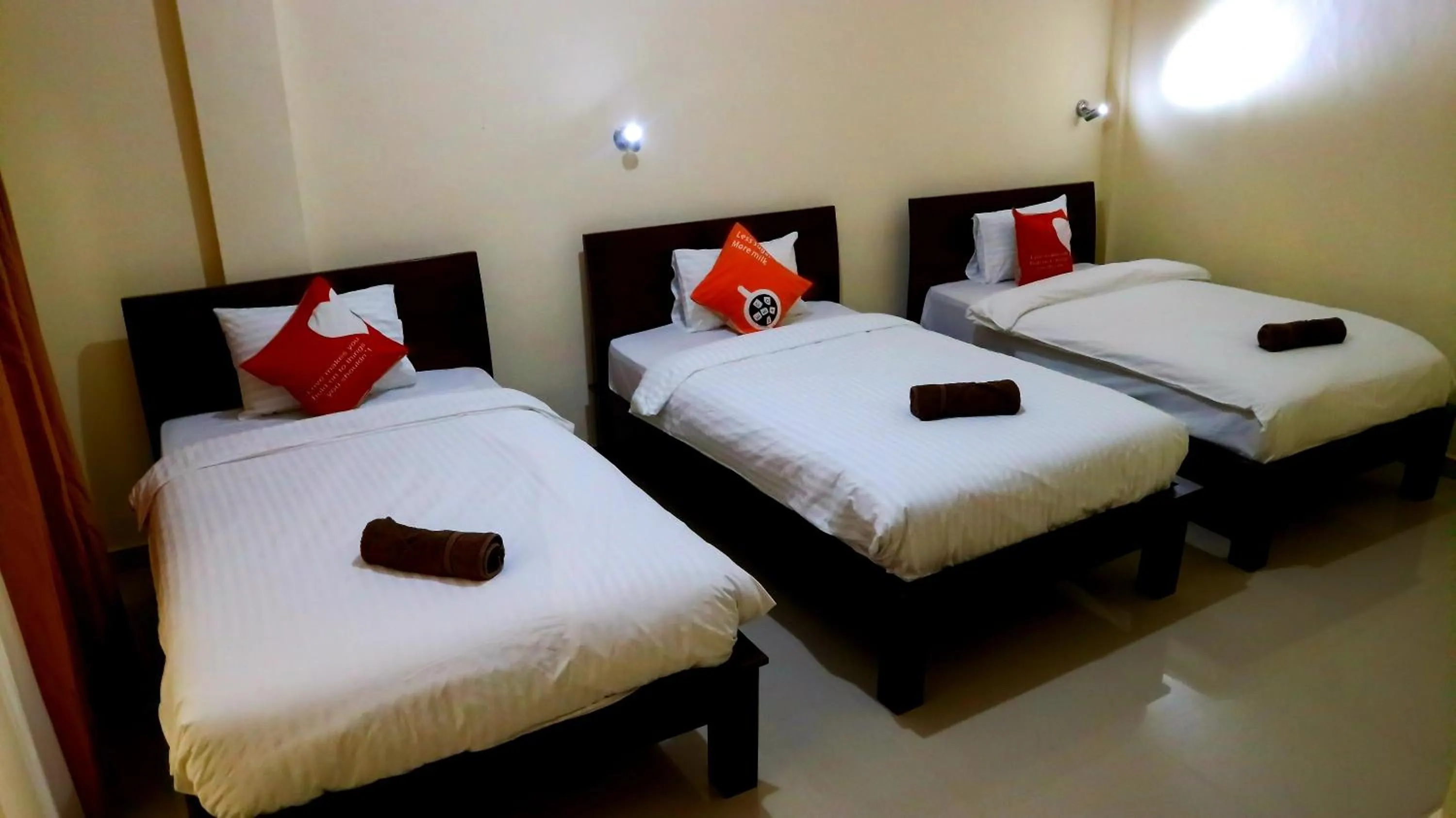 Bed in Bali 85 Beach Inn