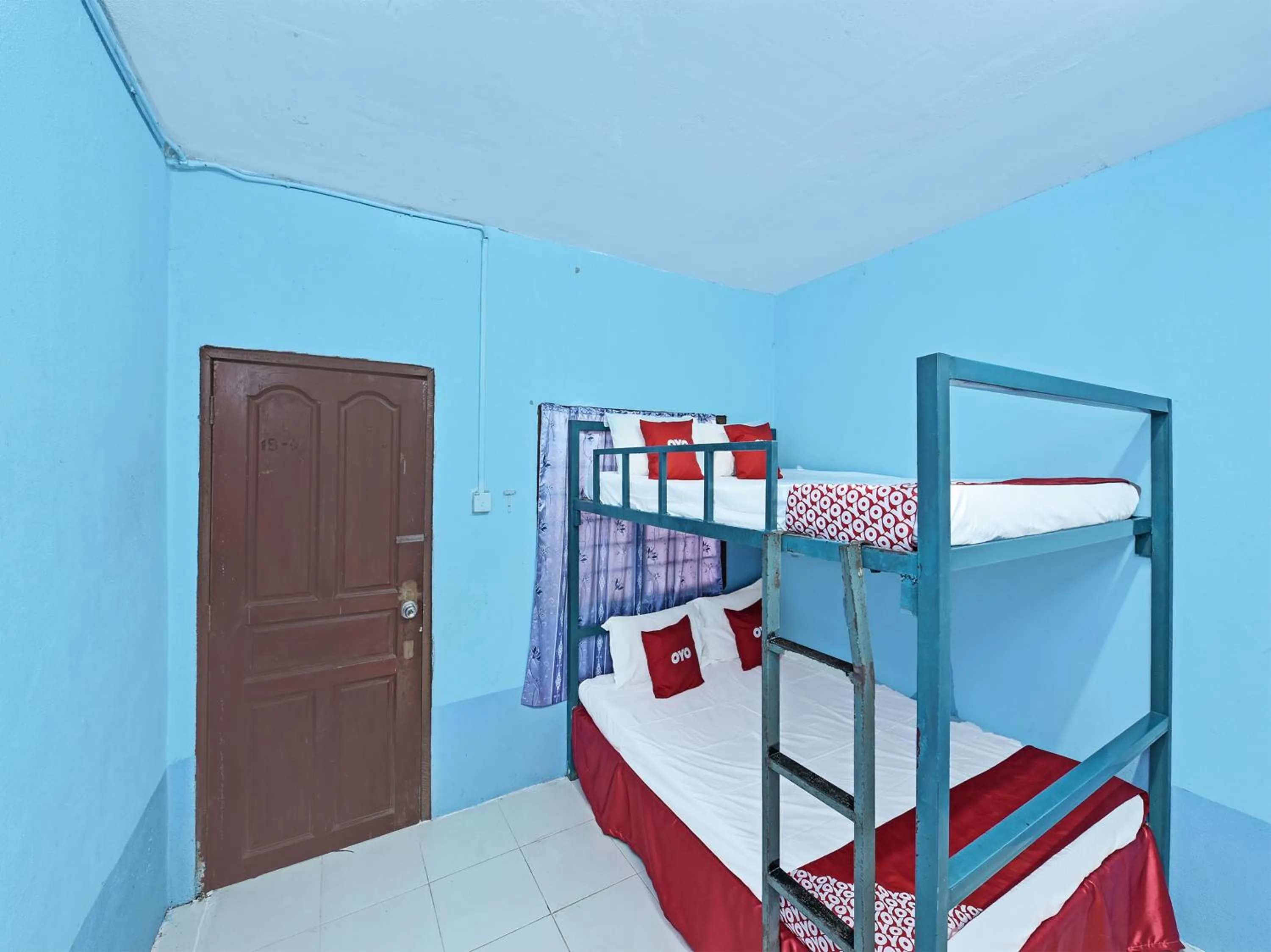 bunk bed, Bed in OYO 90454 Haza Harmoni Guesthouse