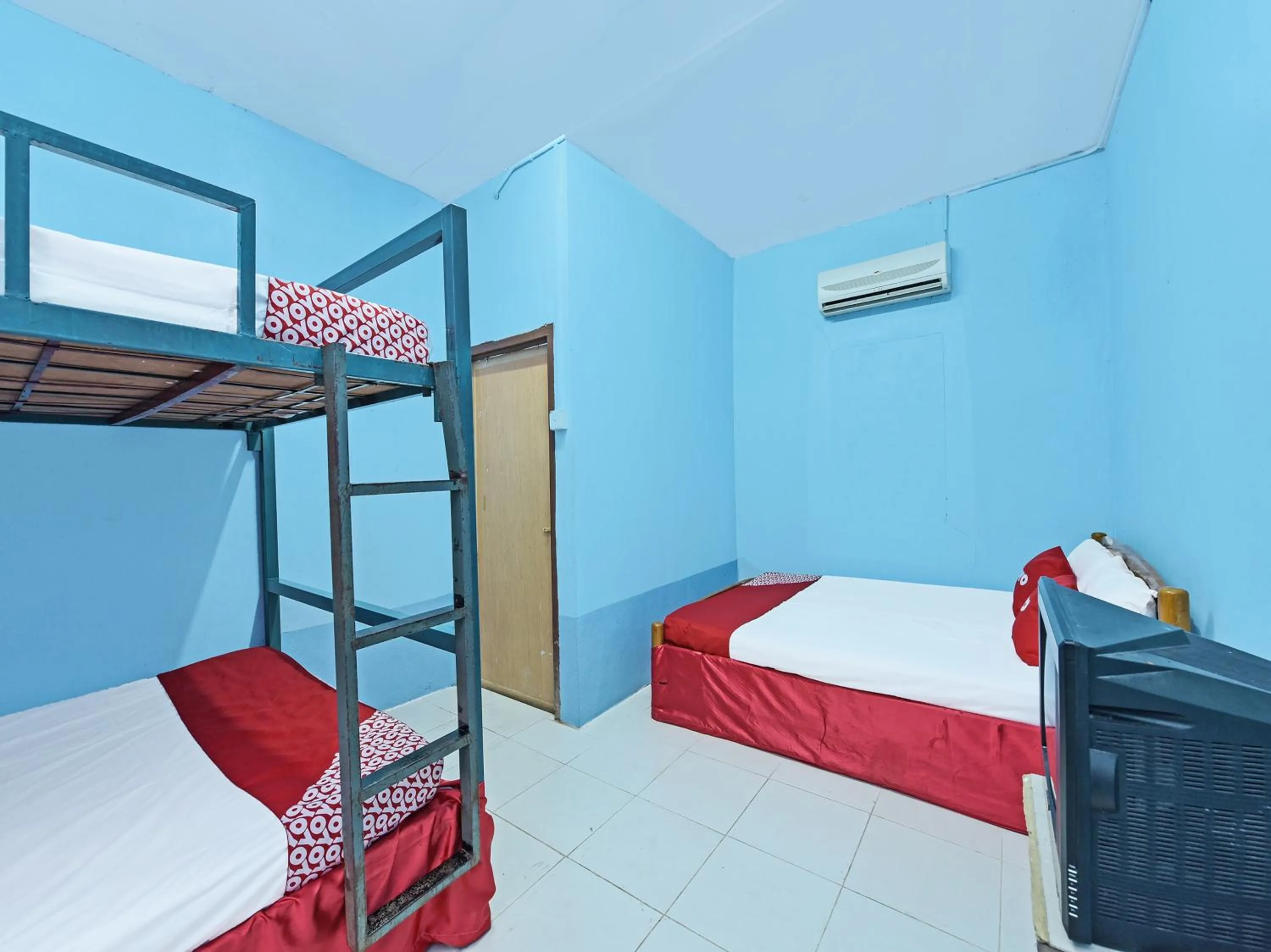 bunk bed, Bed in OYO 90454 Haza Harmoni Guesthouse
