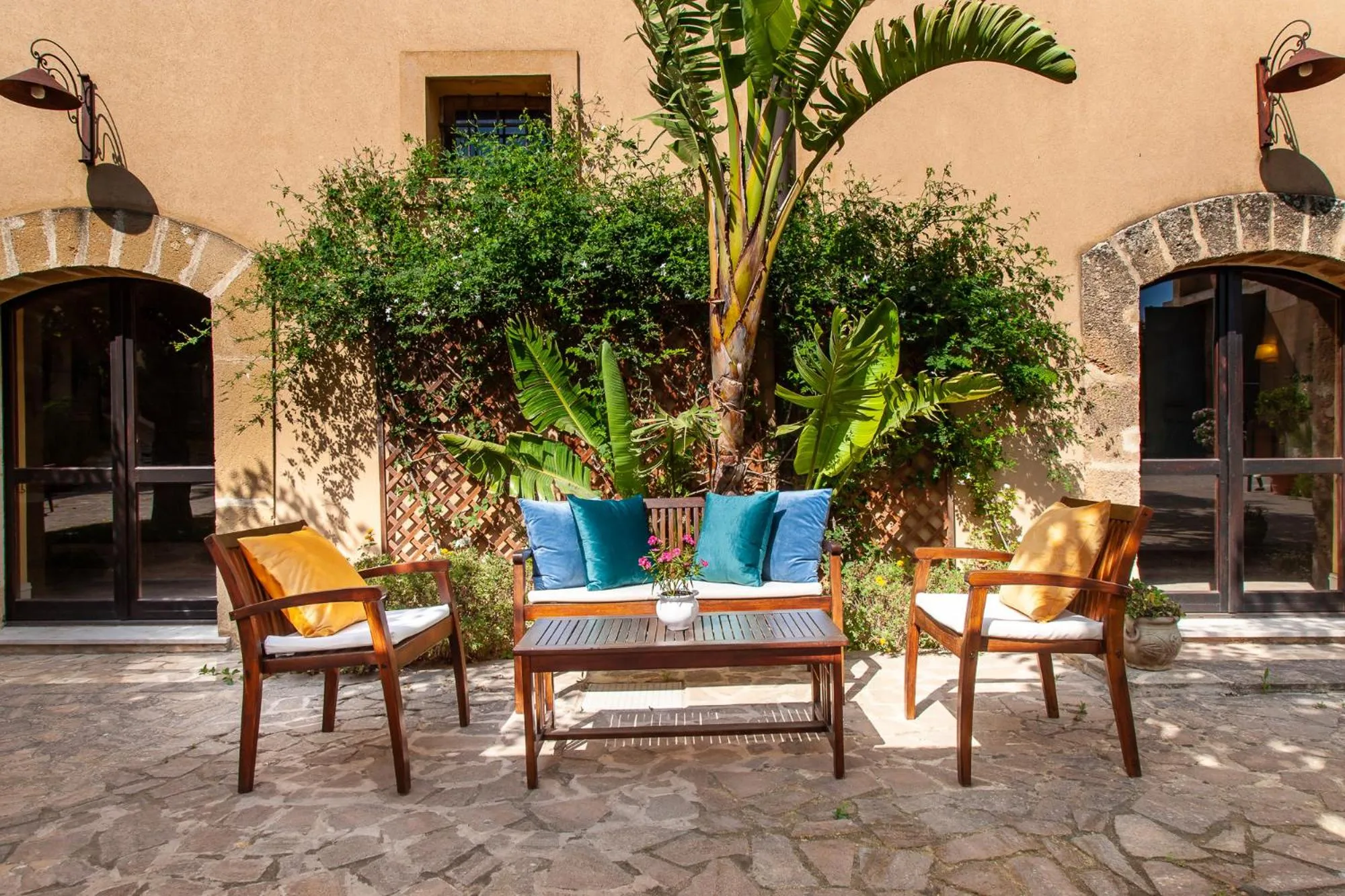 Patio in Hotel Baglio Oneto dei Principi di San Lorenzo - Luxury Wine Resort