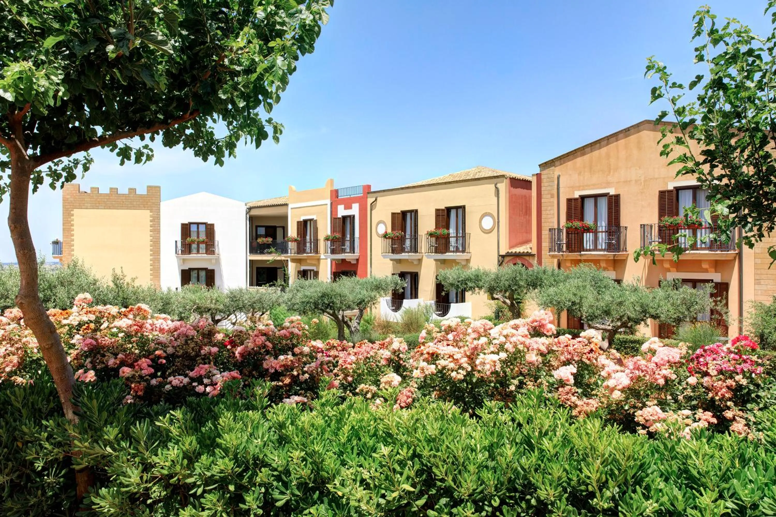 Property building in Hotel Baglio Oneto dei Principi di San Lorenzo - Luxury Wine Resort