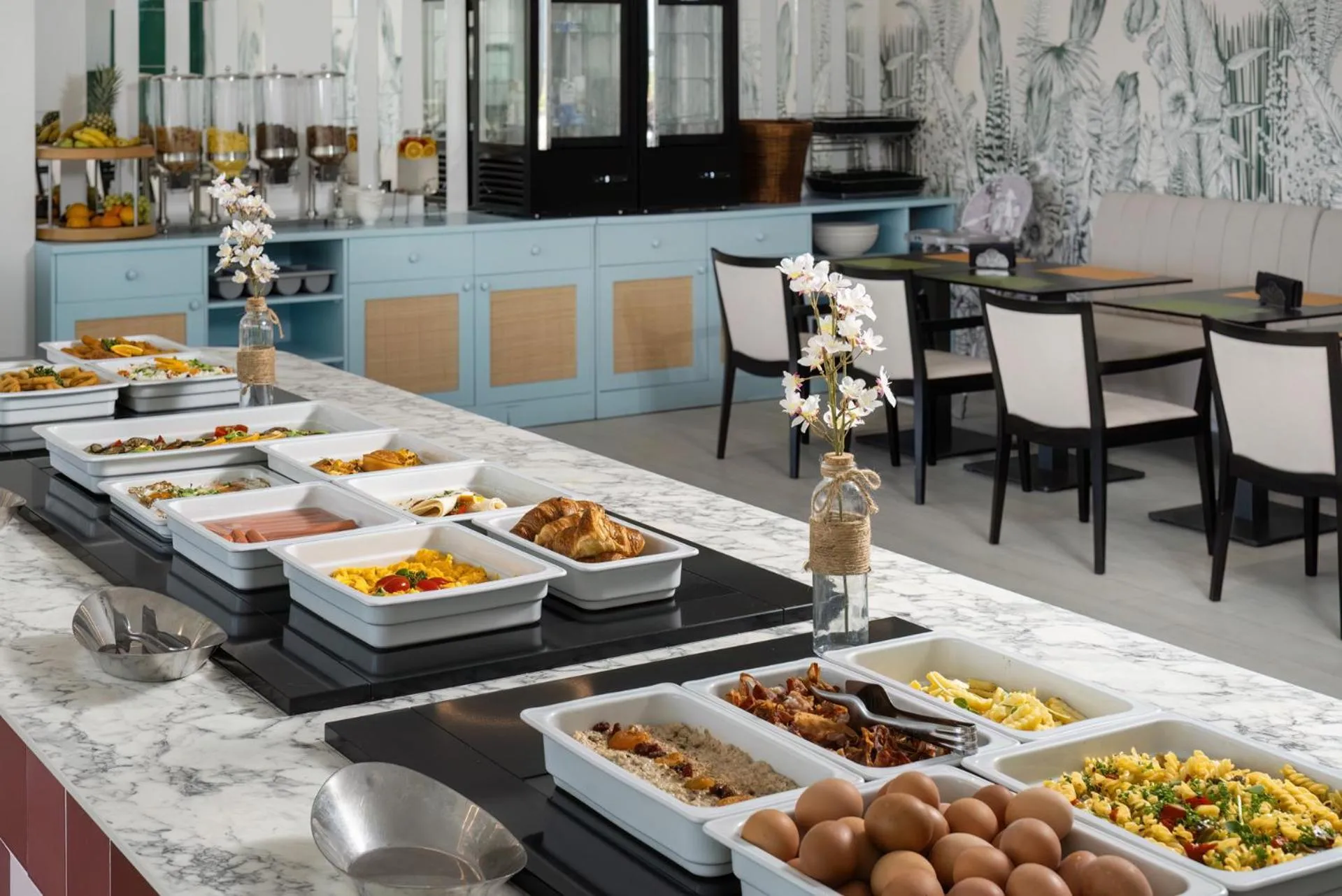 Breakfast in Hotel TQ Plaza