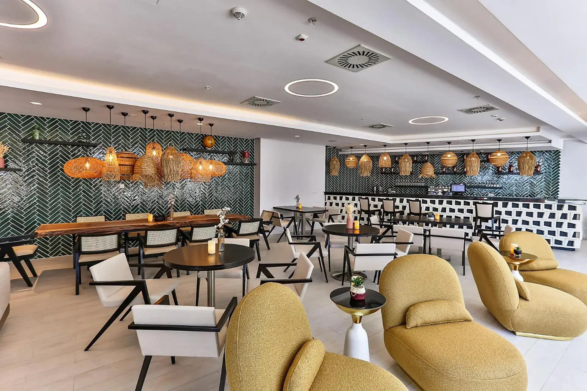 Lounge or bar in Hotel TQ Plaza Lounge or bar in Hotel TQ Plaza