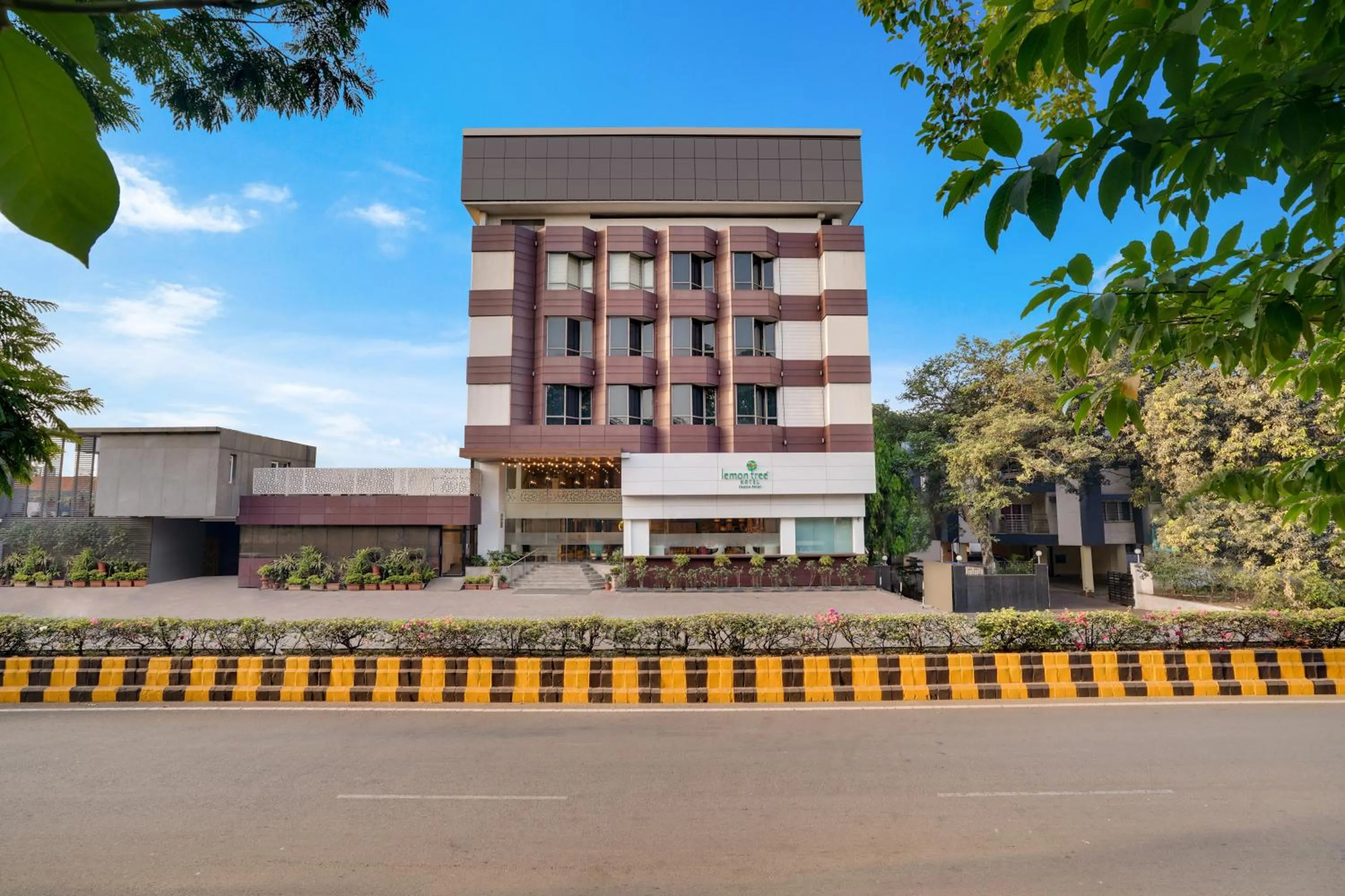Property building in Hotel Centre Point Jamshedpur
