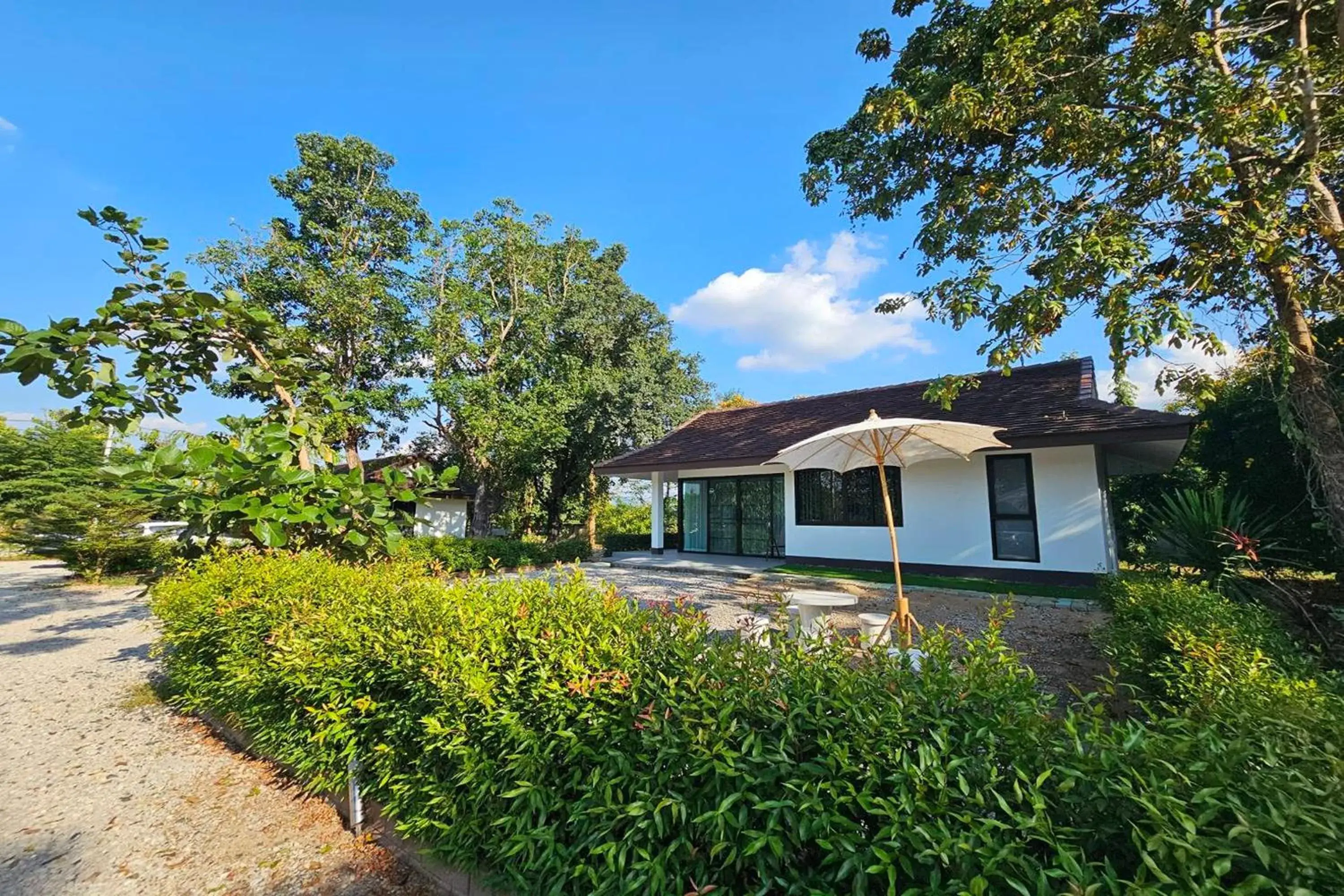 Property building in Phorpun Resort Lampang Property building in Phorpun Resort Lampang