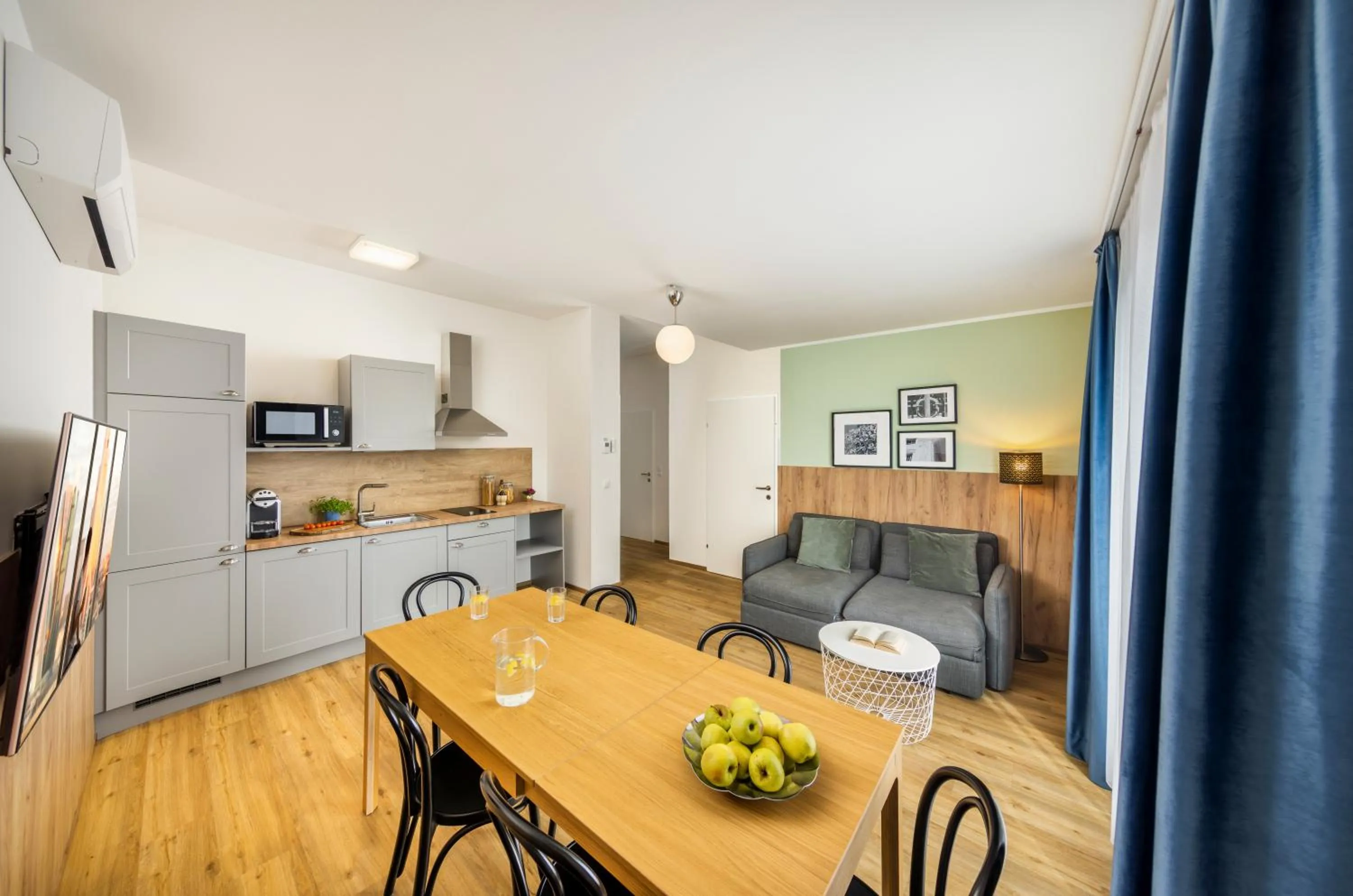 Living room in Citadines South Vienna