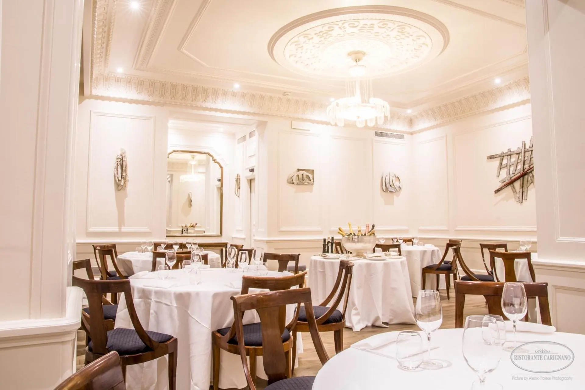 Restaurant/places to eat in Grand Hotel Sitea