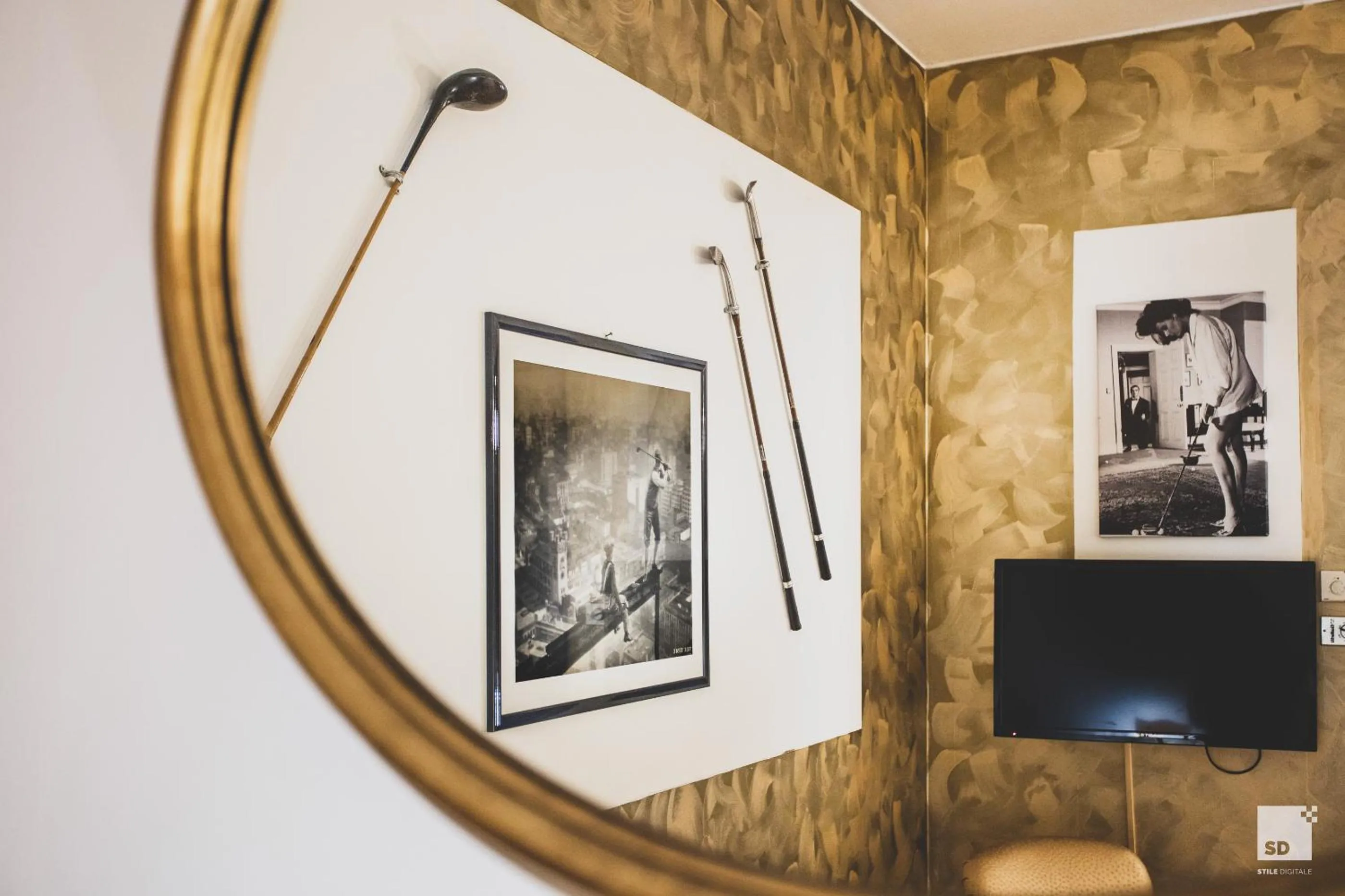 TV and multimedia in Admiral Hotel