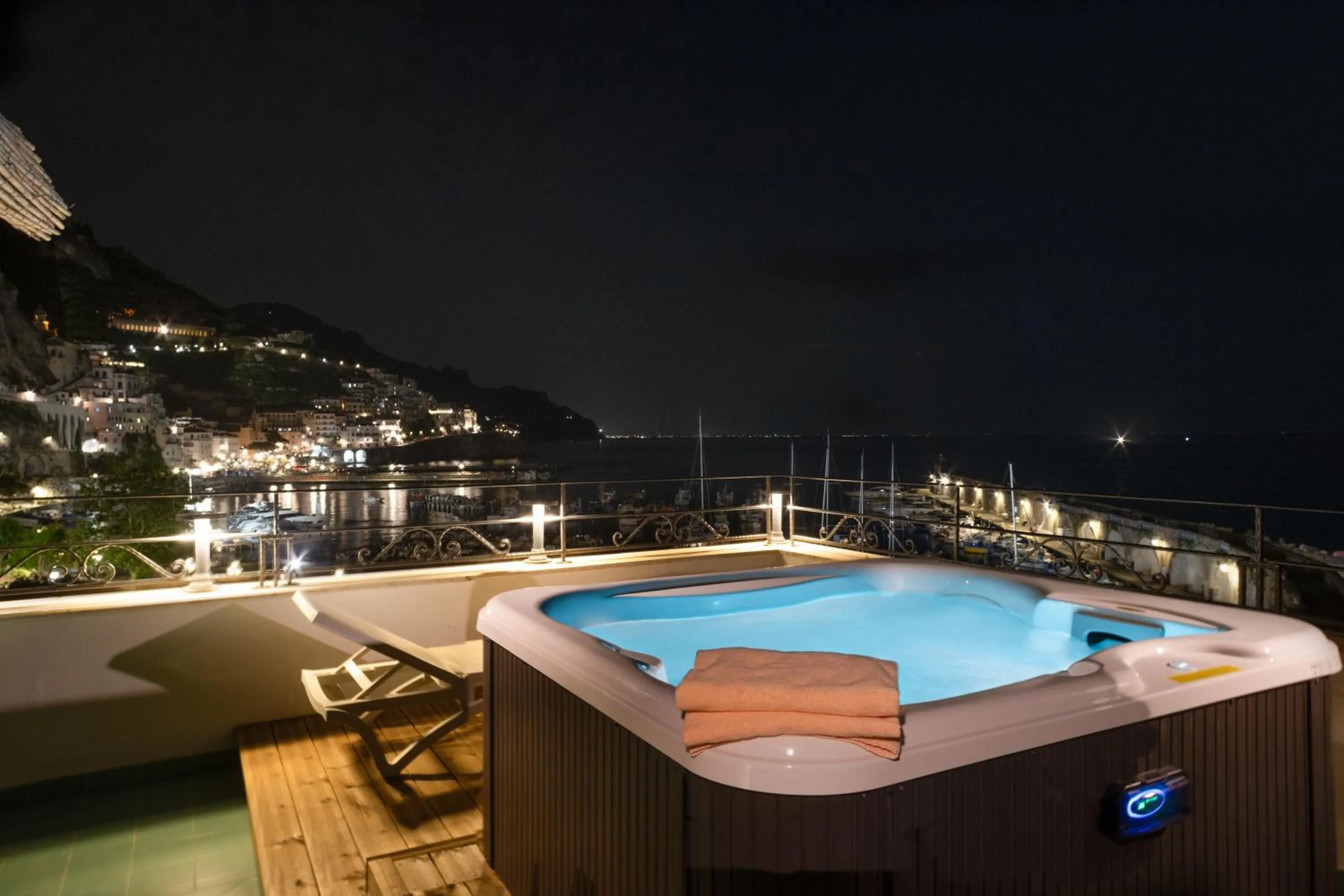 Night in Hotel Aurora