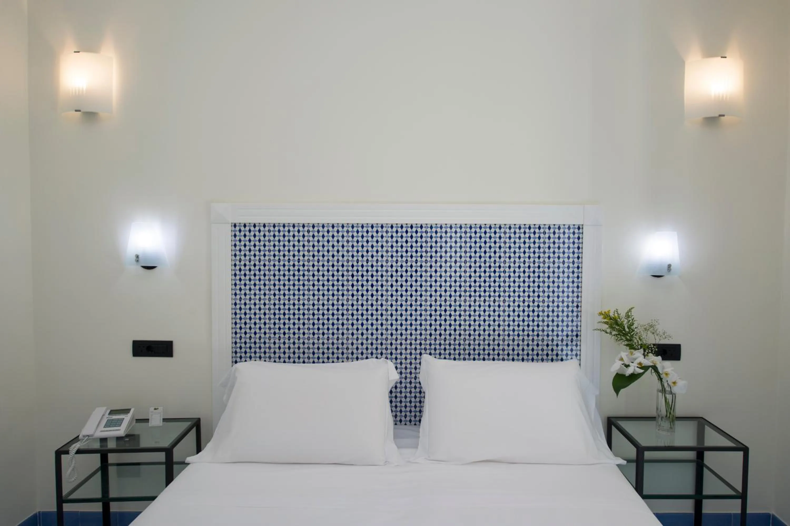 Decorative detail, Bed in Hotel Aurora