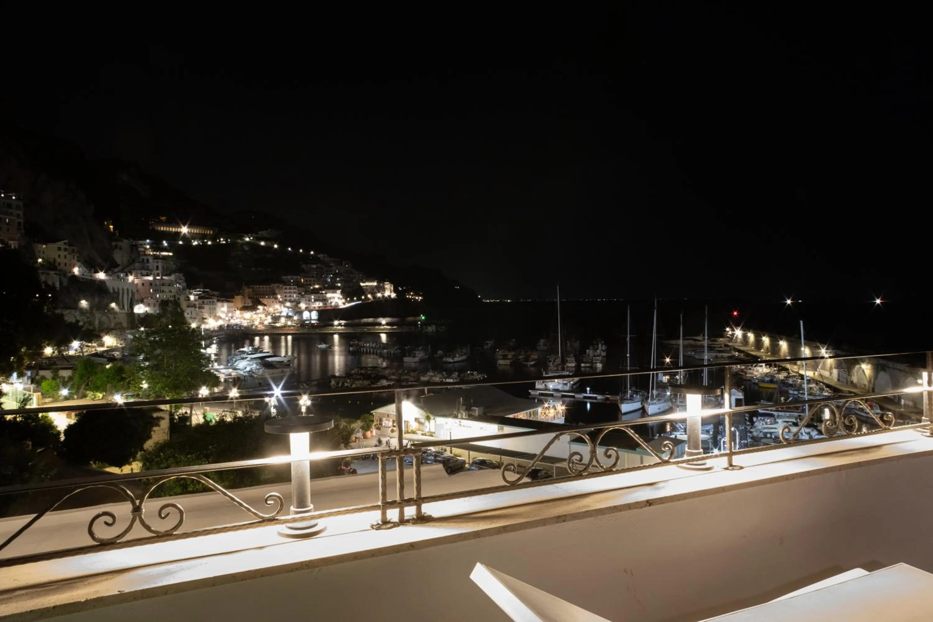 Night in Hotel Aurora