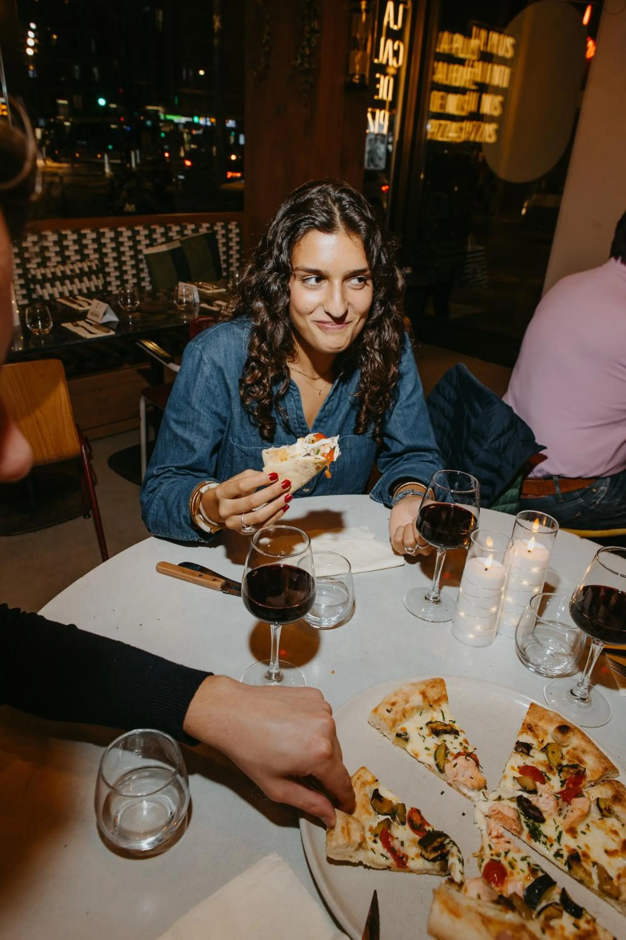 Restaurant/places to eat in La Belle Ville