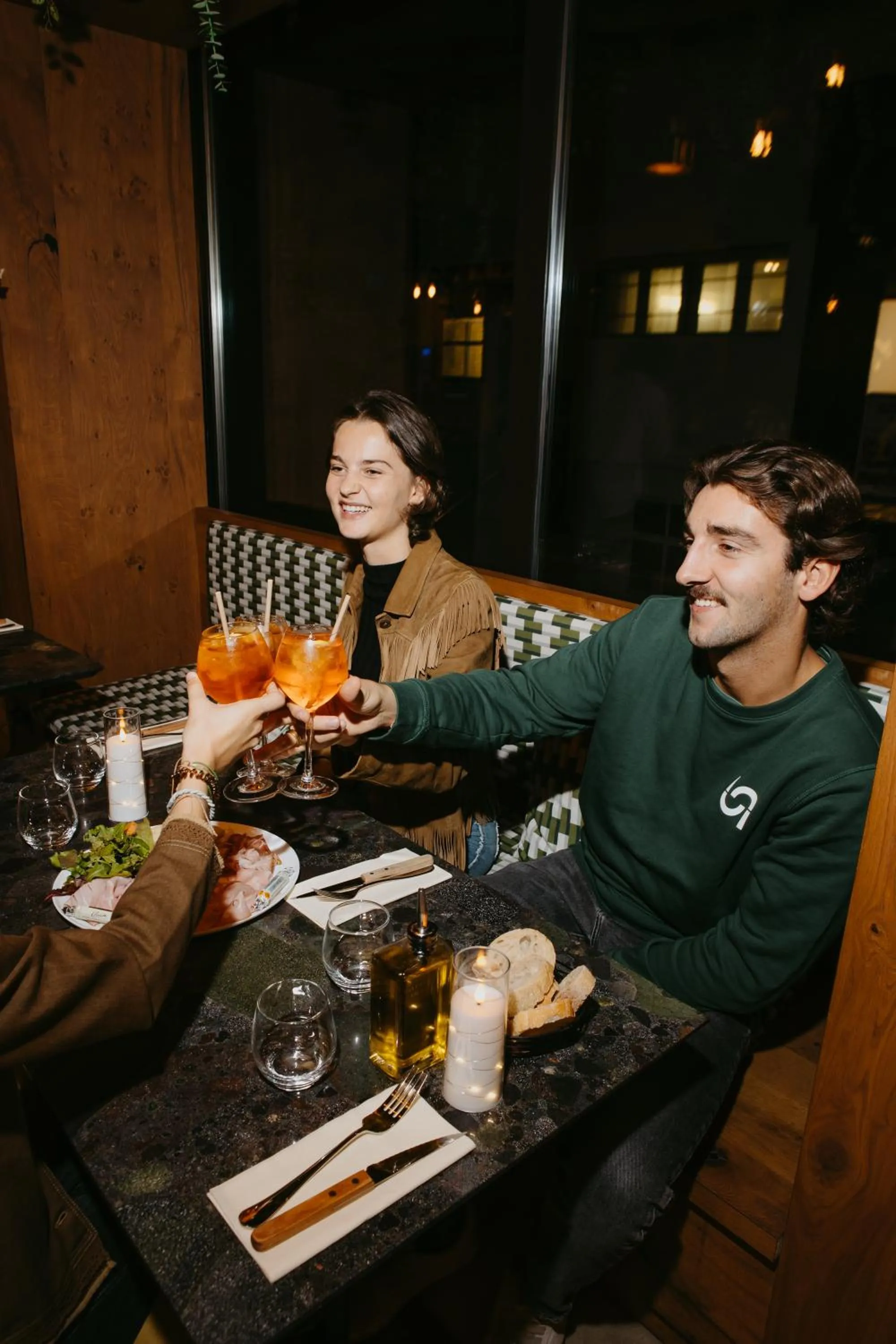 Restaurant/places to eat in La Belle Ville