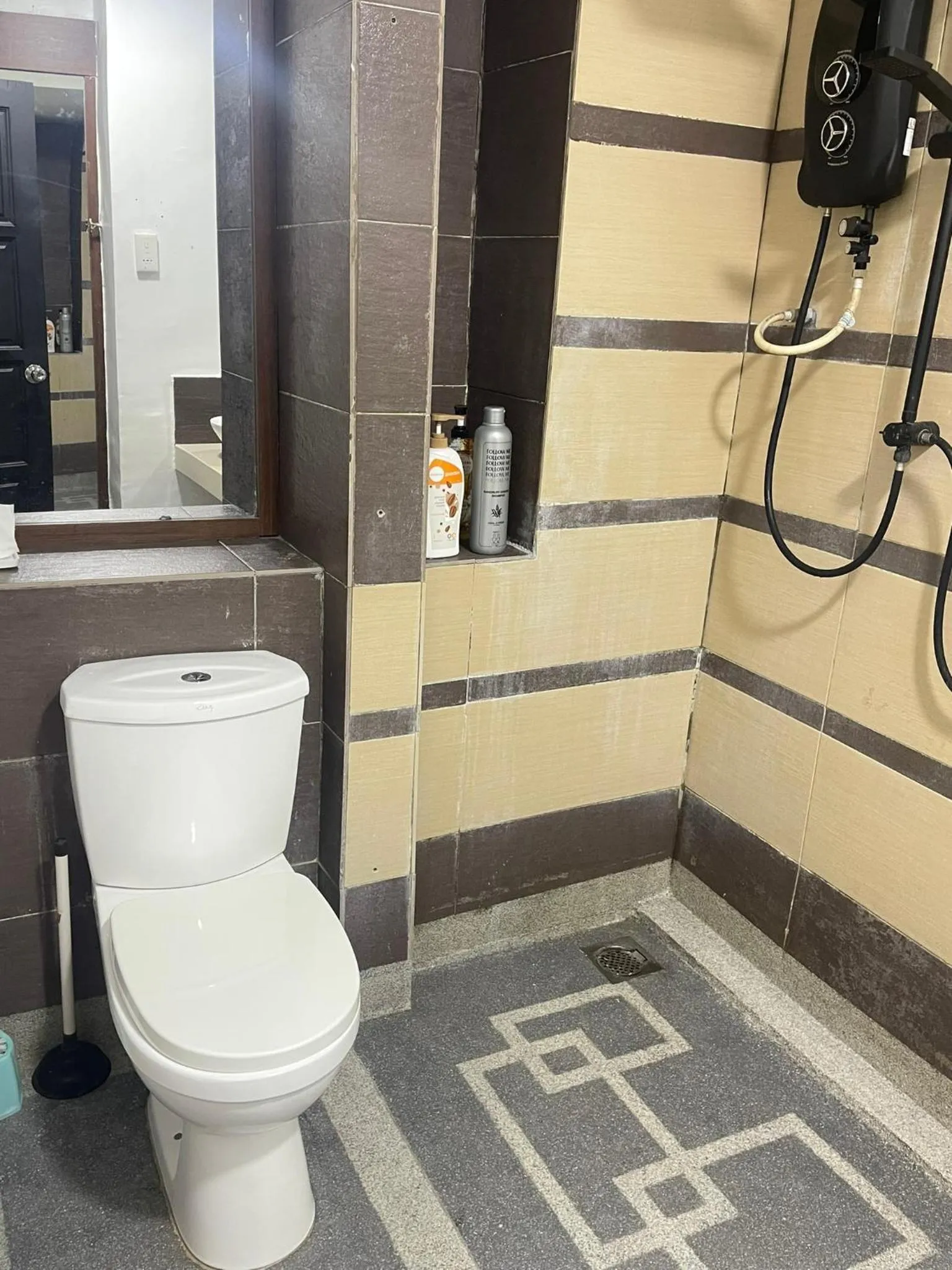 Wan Studiostay by Khalifa Suites