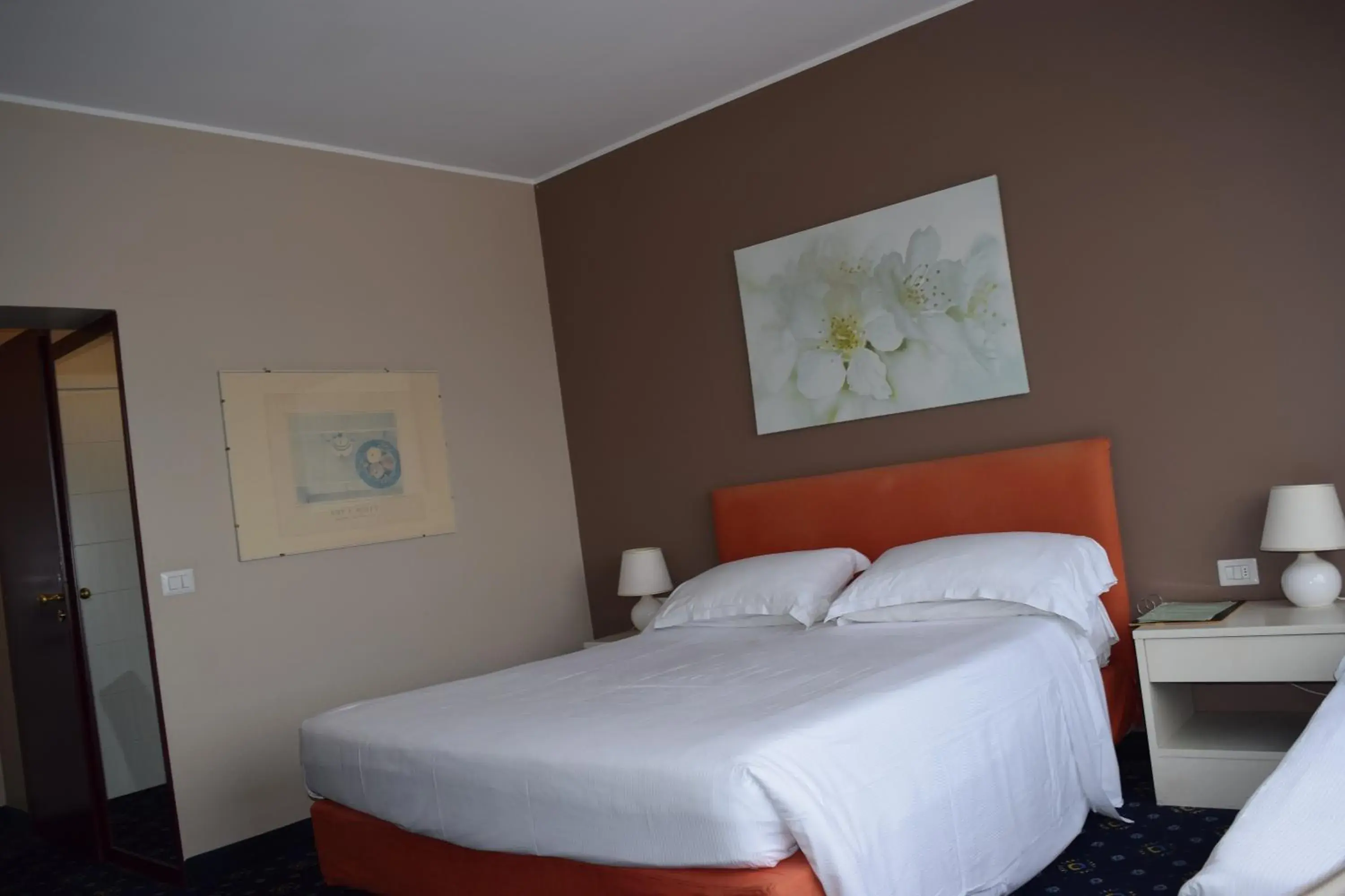 Photo of the whole room, Bed in Hotel Blaise & Francis Photo of the whole room, Bed in Hotel Blaise & Francis