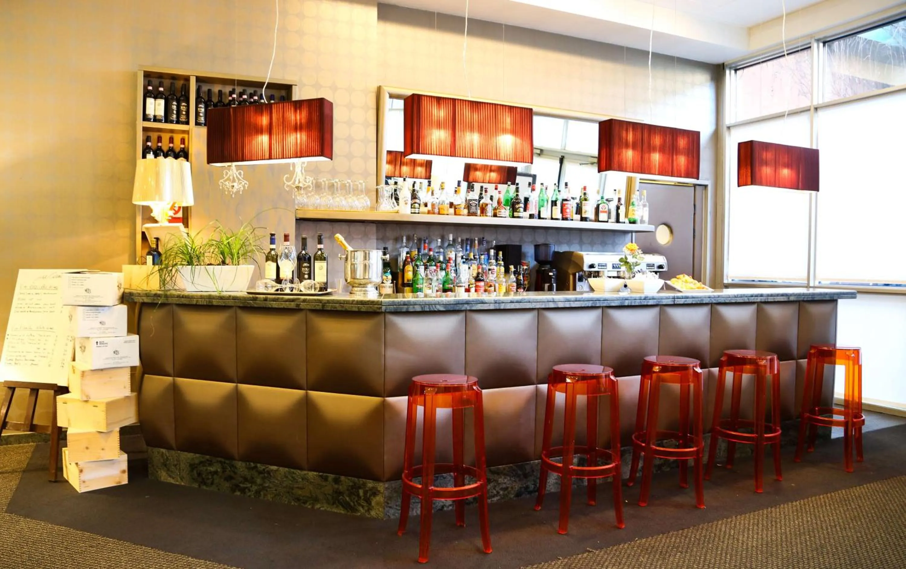 Lounge or bar in Hotel Blaise & Francis