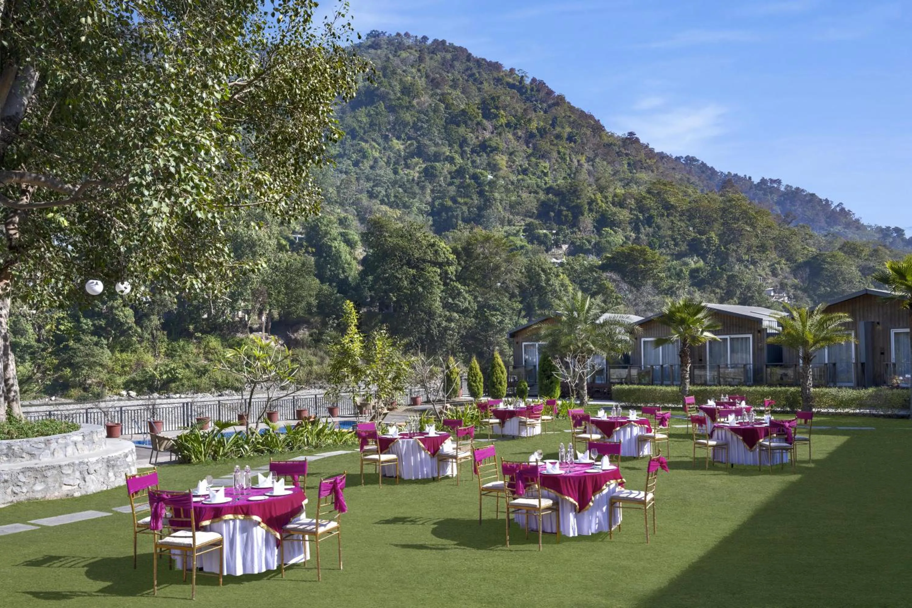 Garden in juSTa Rasa Retreat & Spa Rishikesh