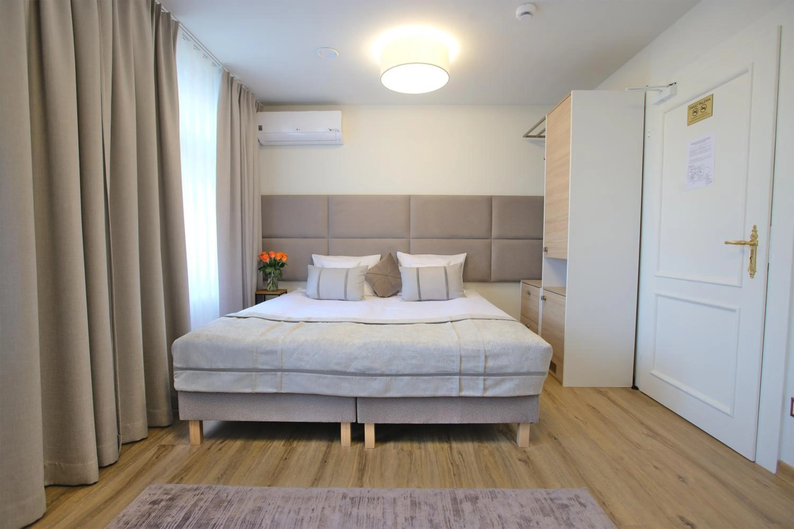 Bed in Hotel i Restauracja na Skarpie