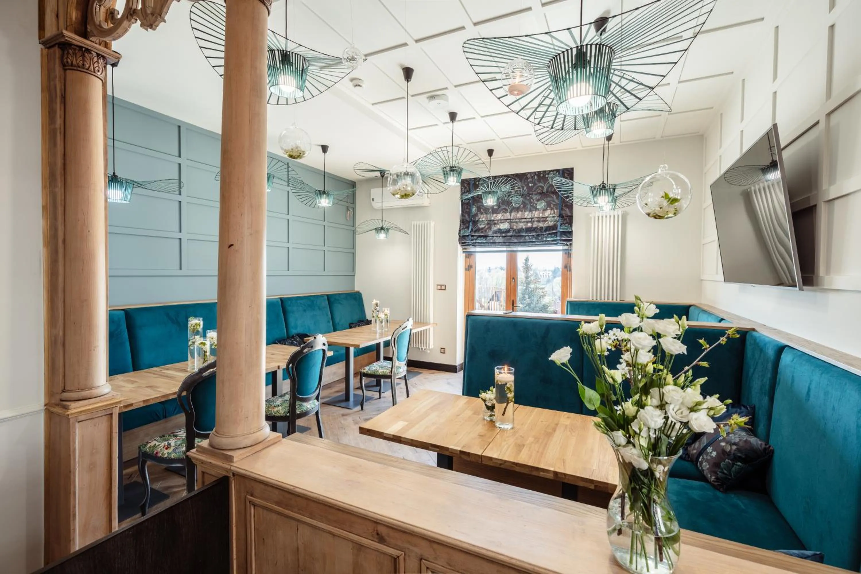 Restaurant/places to eat in Hotel i Restauracja na Skarpie