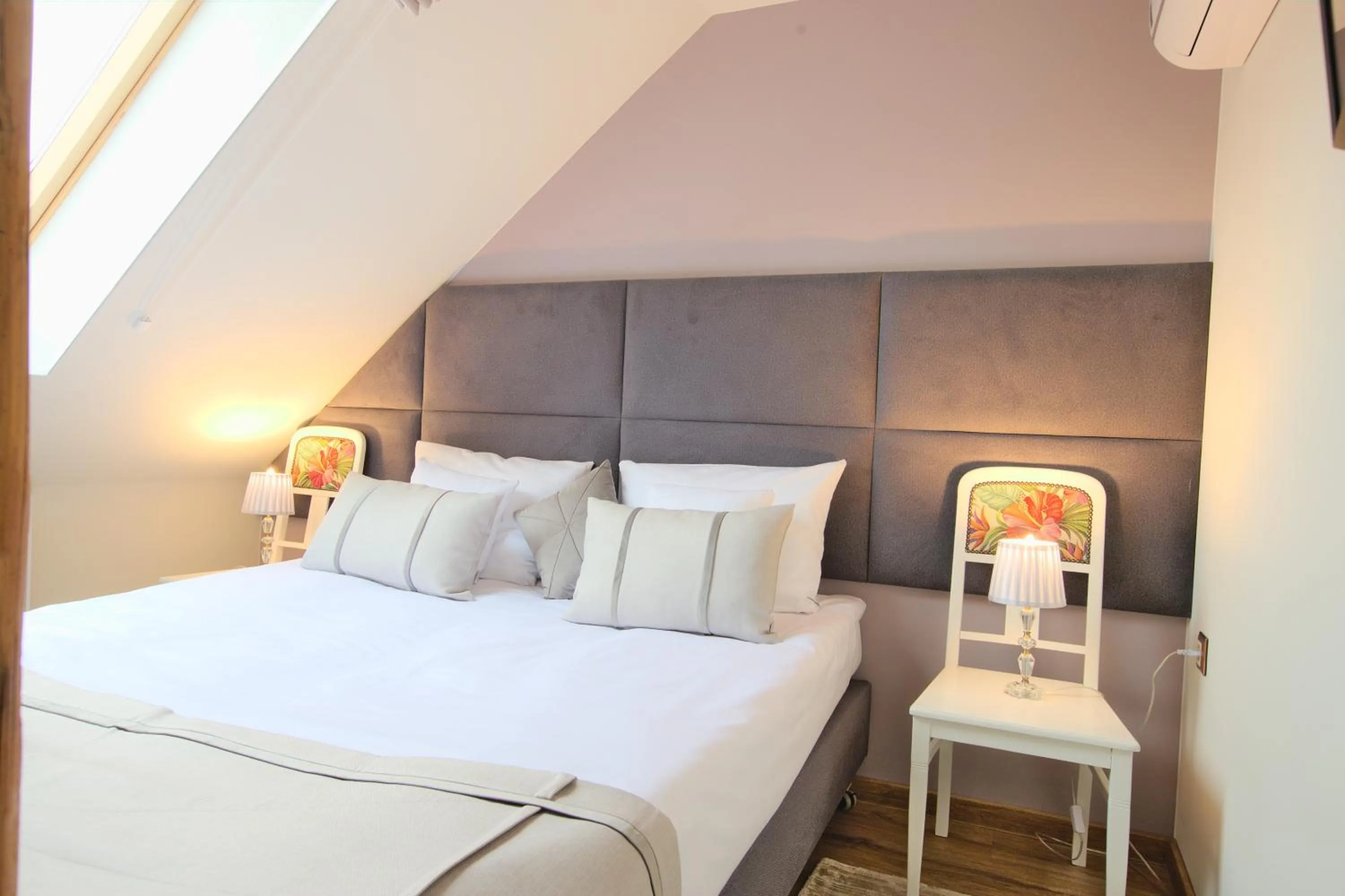 Bed in Hotel i Restauracja na Skarpie