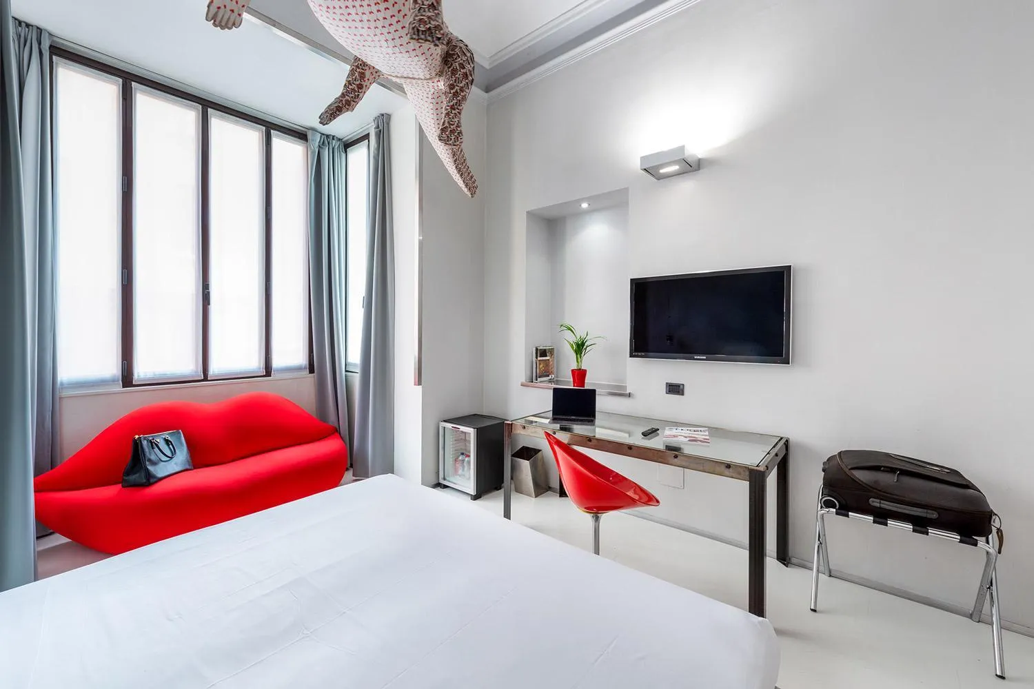 Bedroom, Bed in Art Hotel Boston