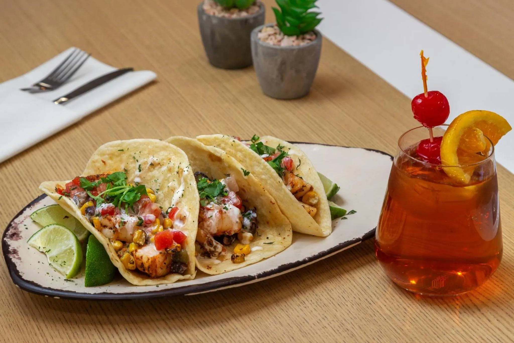 Restaurant/places to eat in Holiday Inn & Suites Detroit - Troy by IHG