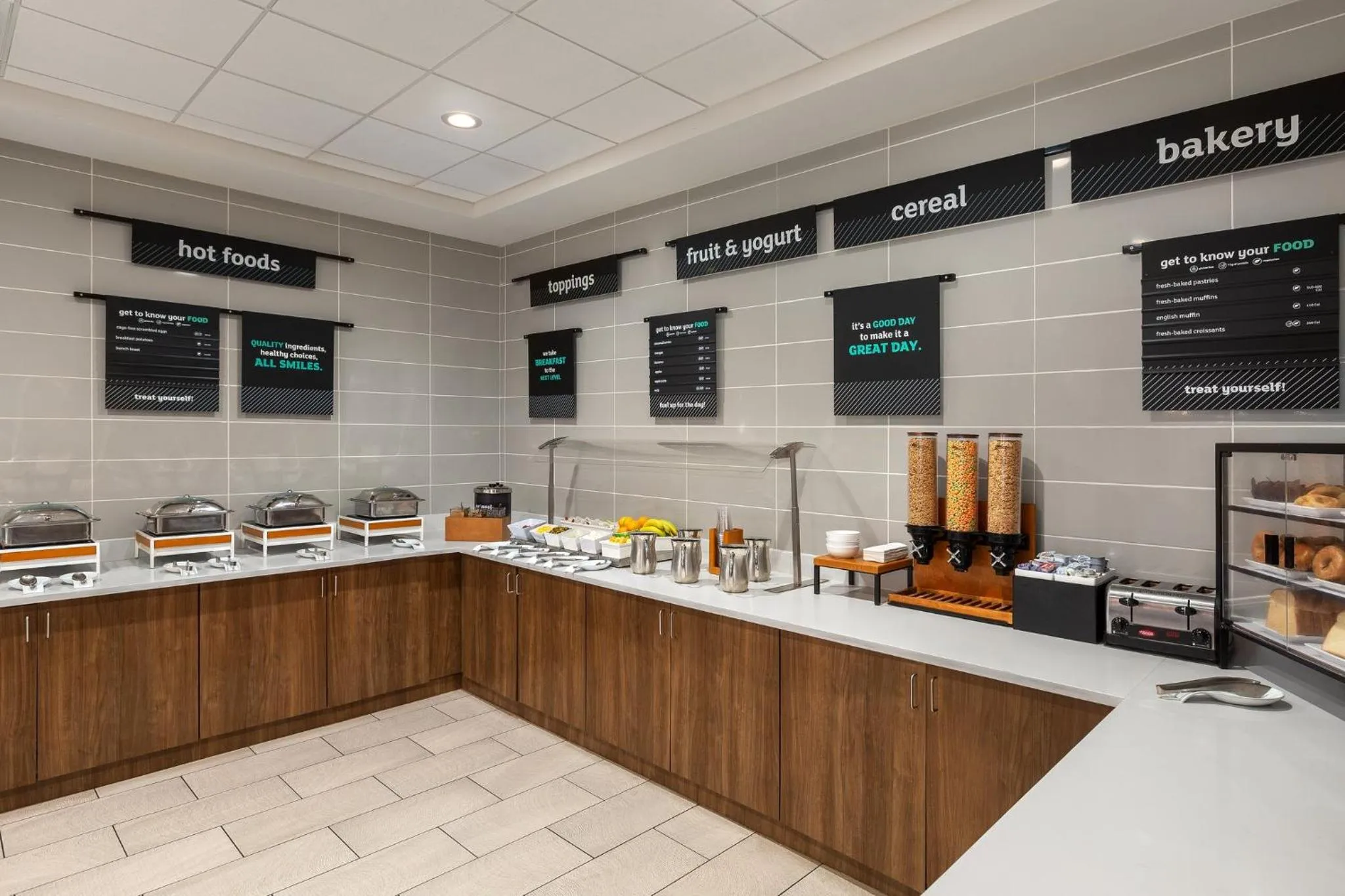 Breakfast in Holiday Inn & Suites Detroit - Troy by IHG