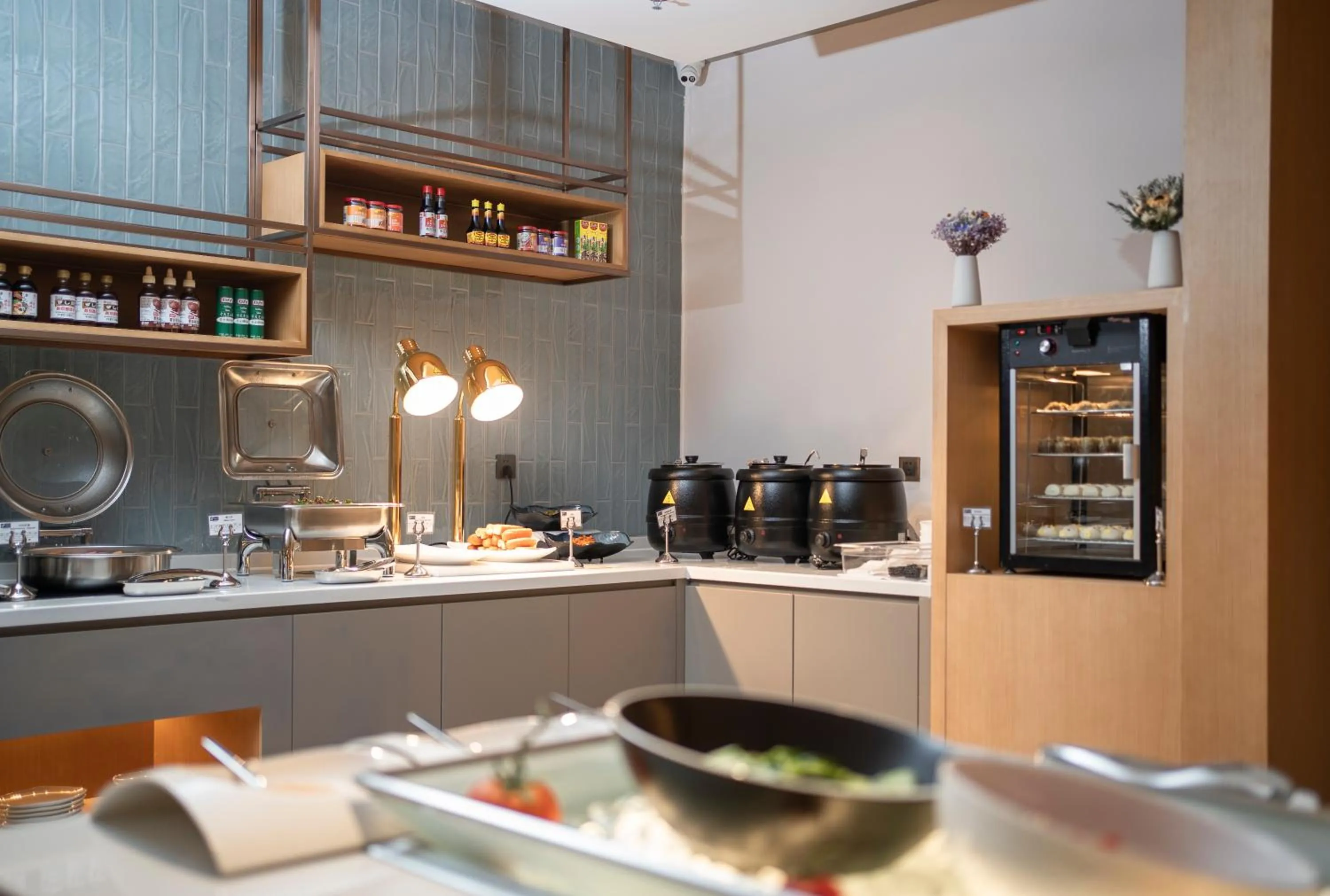 Breakfast in Holiday Inn Express Meishan Dongpo by IHG