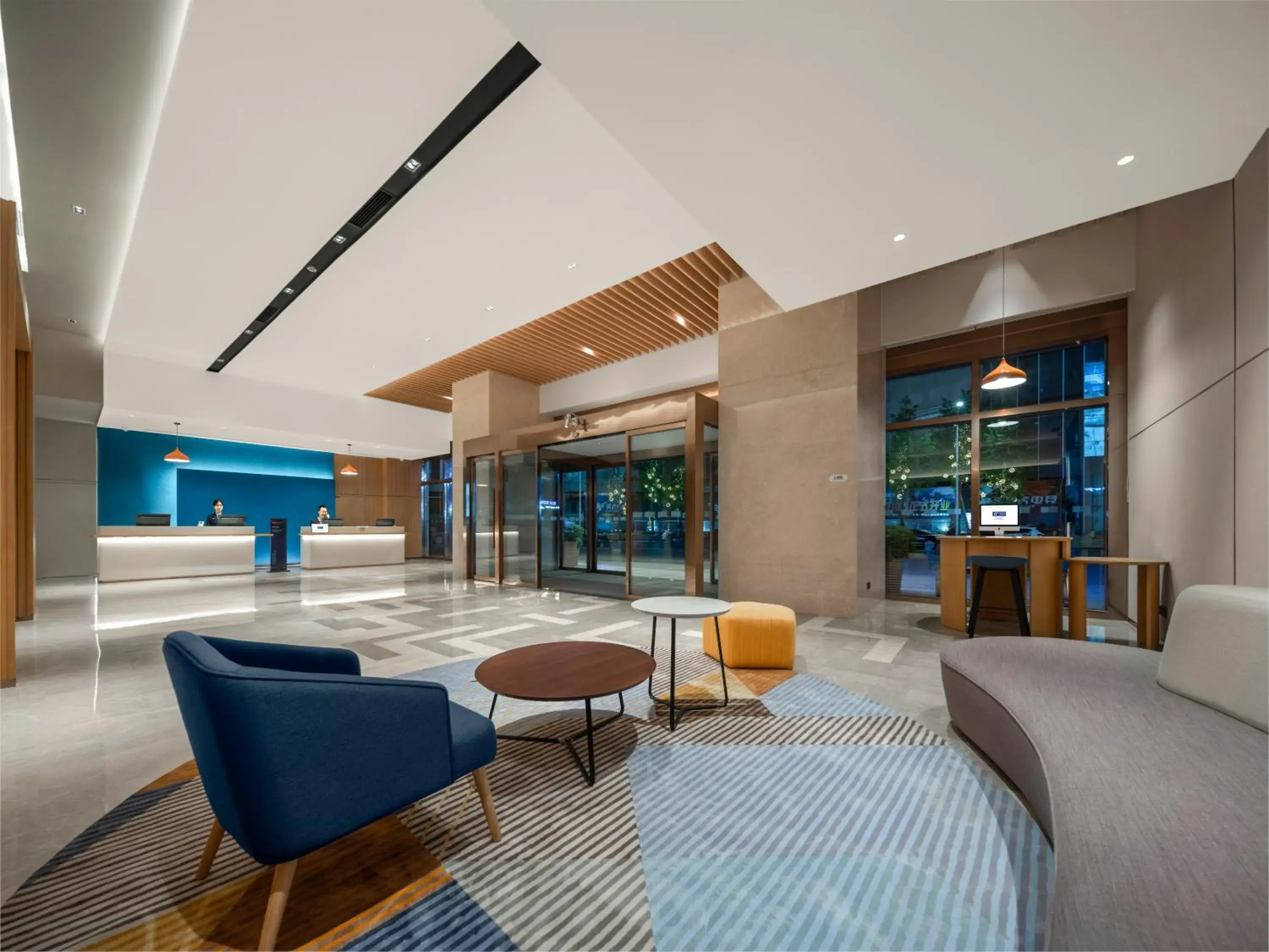 Lobby or reception in Holiday Inn Express Meishan Dongpo by IHG Lobby or reception in Holiday Inn Express Meishan Dongpo by IHG