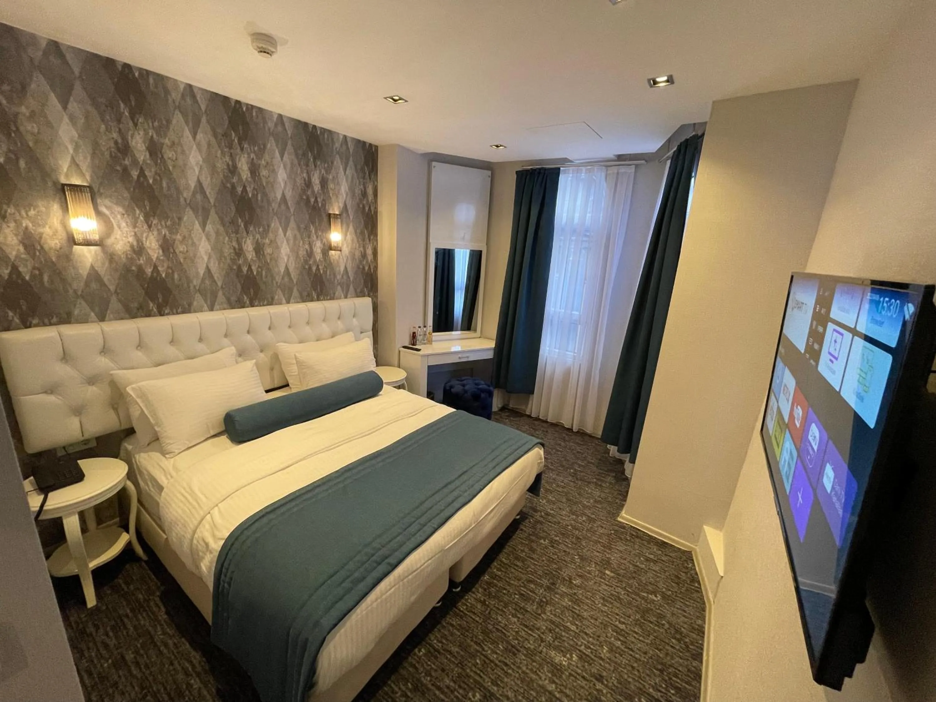 Bed in Weingart Seaside Hotel