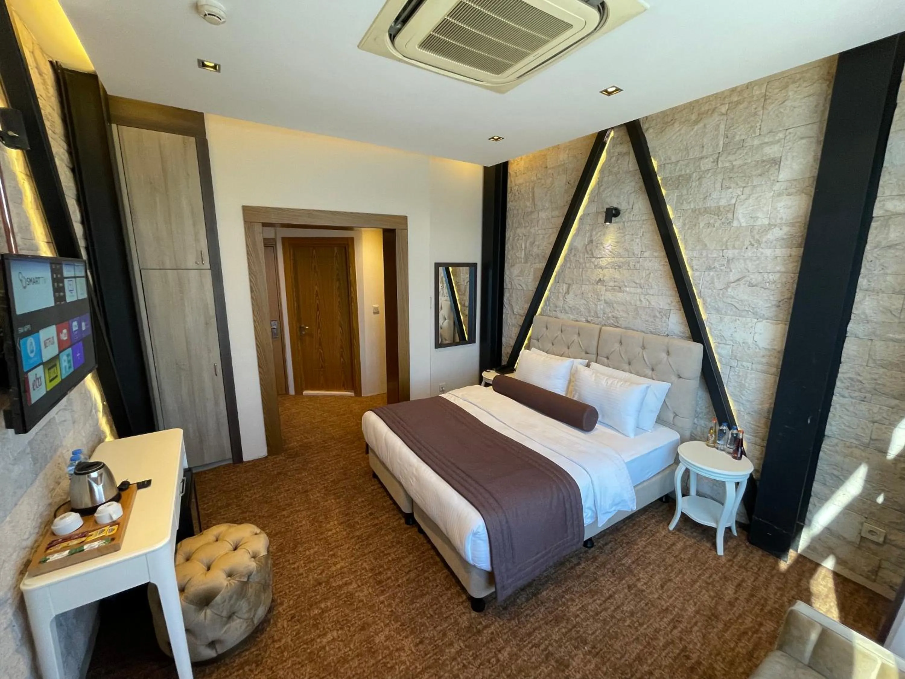 Bed in Weingart Seaside Hotel