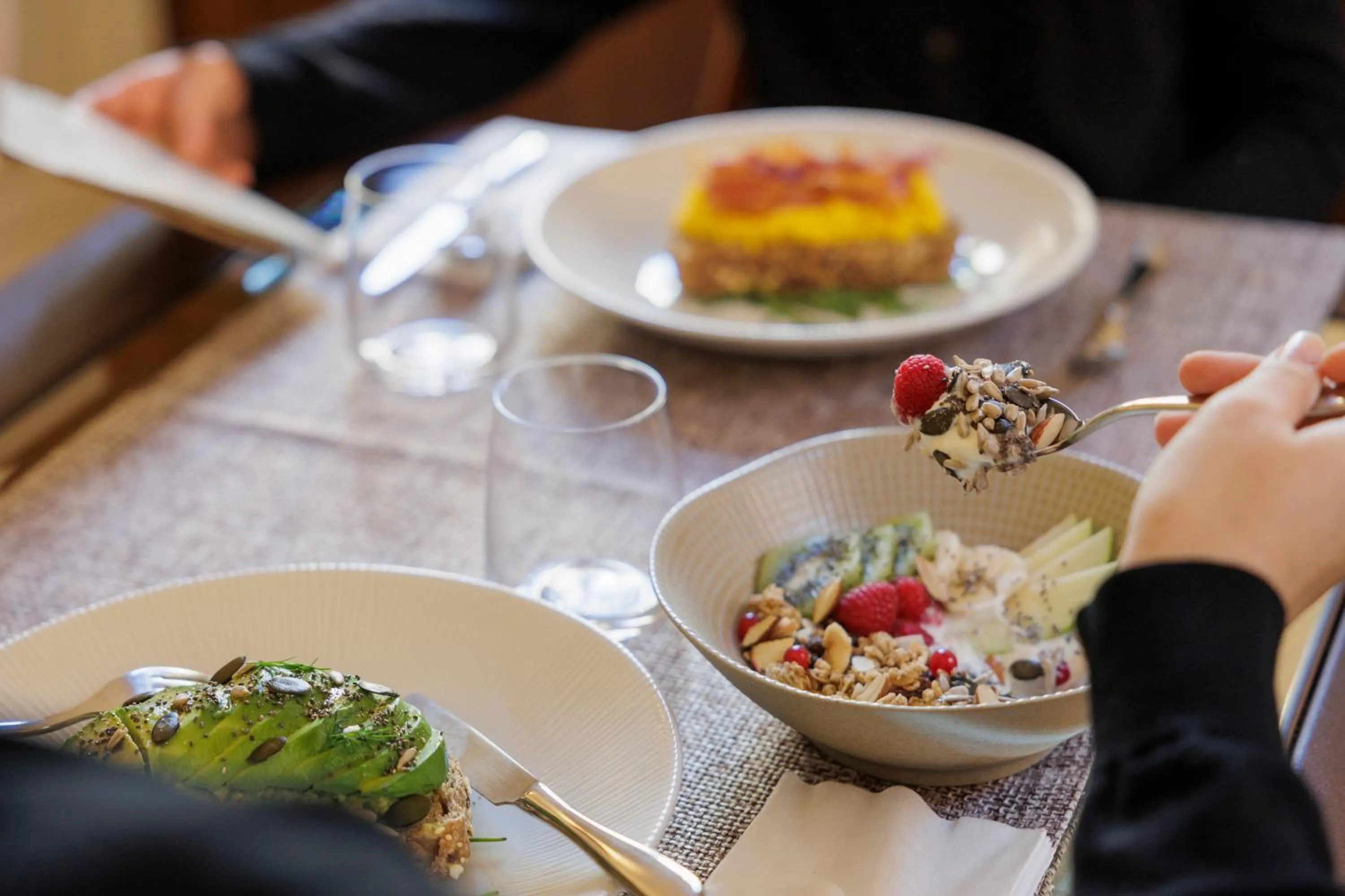 Breakfast in Sentho Roma