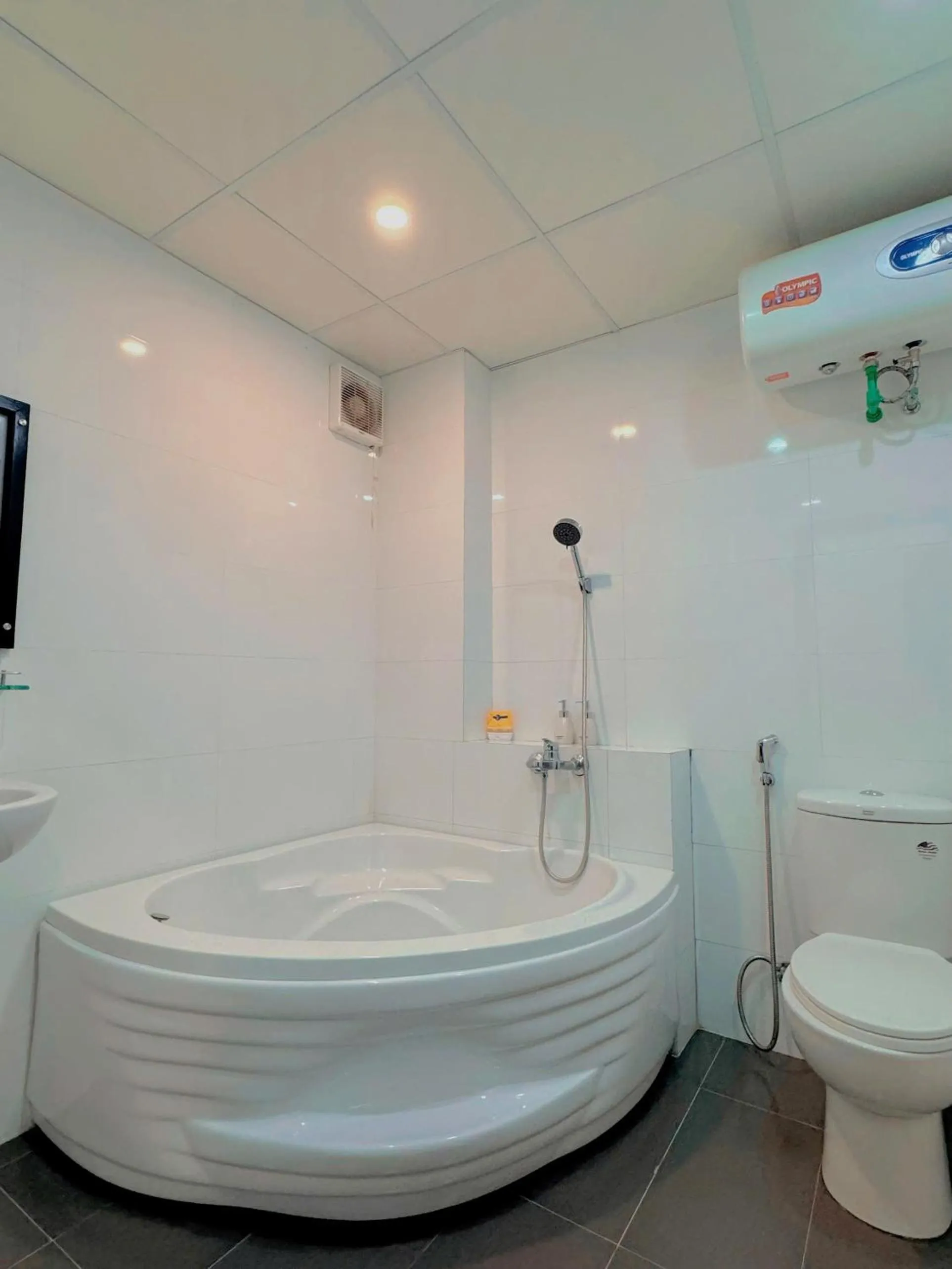 Shower in Canary Boutique Hotel