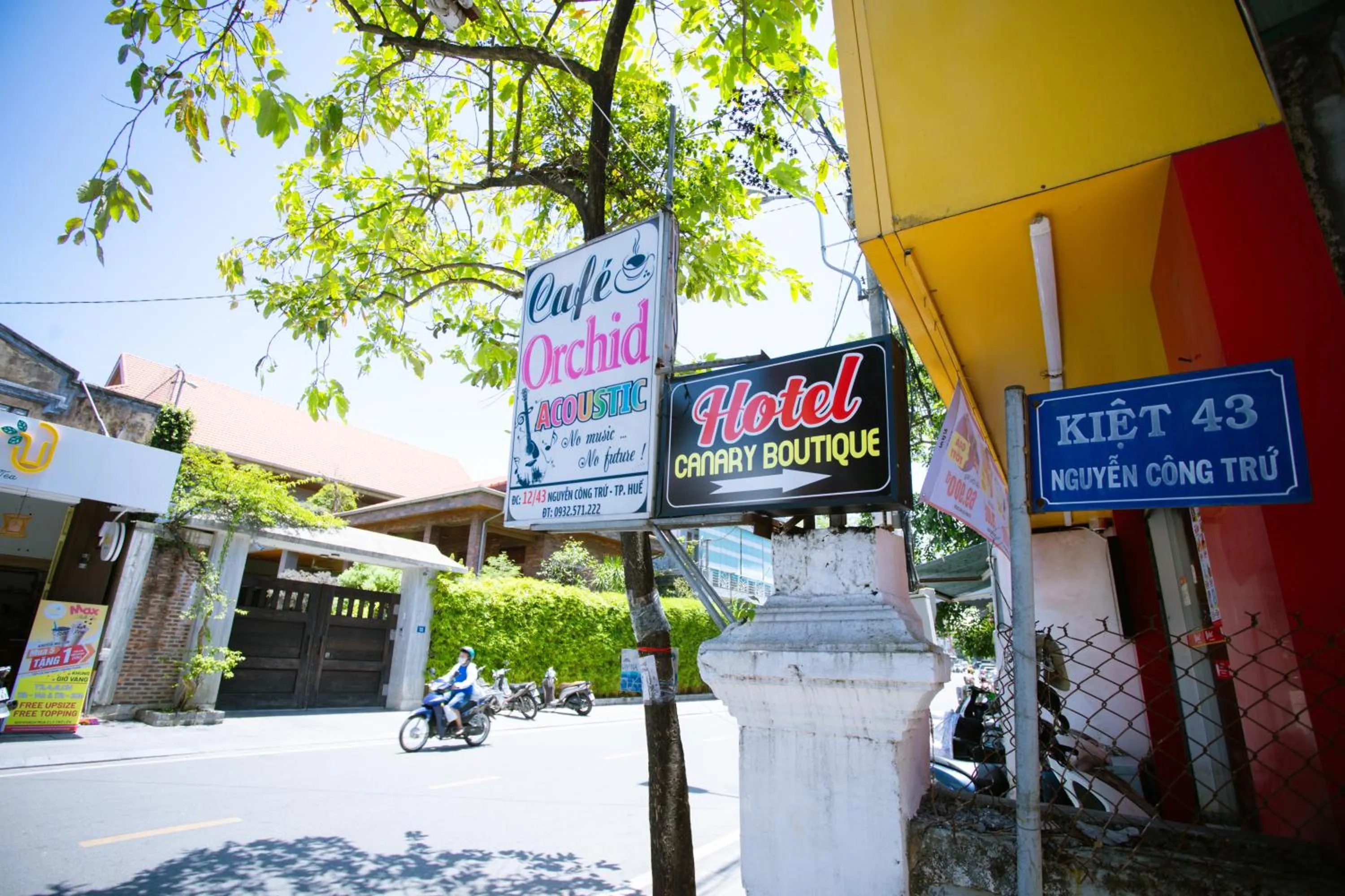 Facade/entrance in Canary Boutique Hotel
