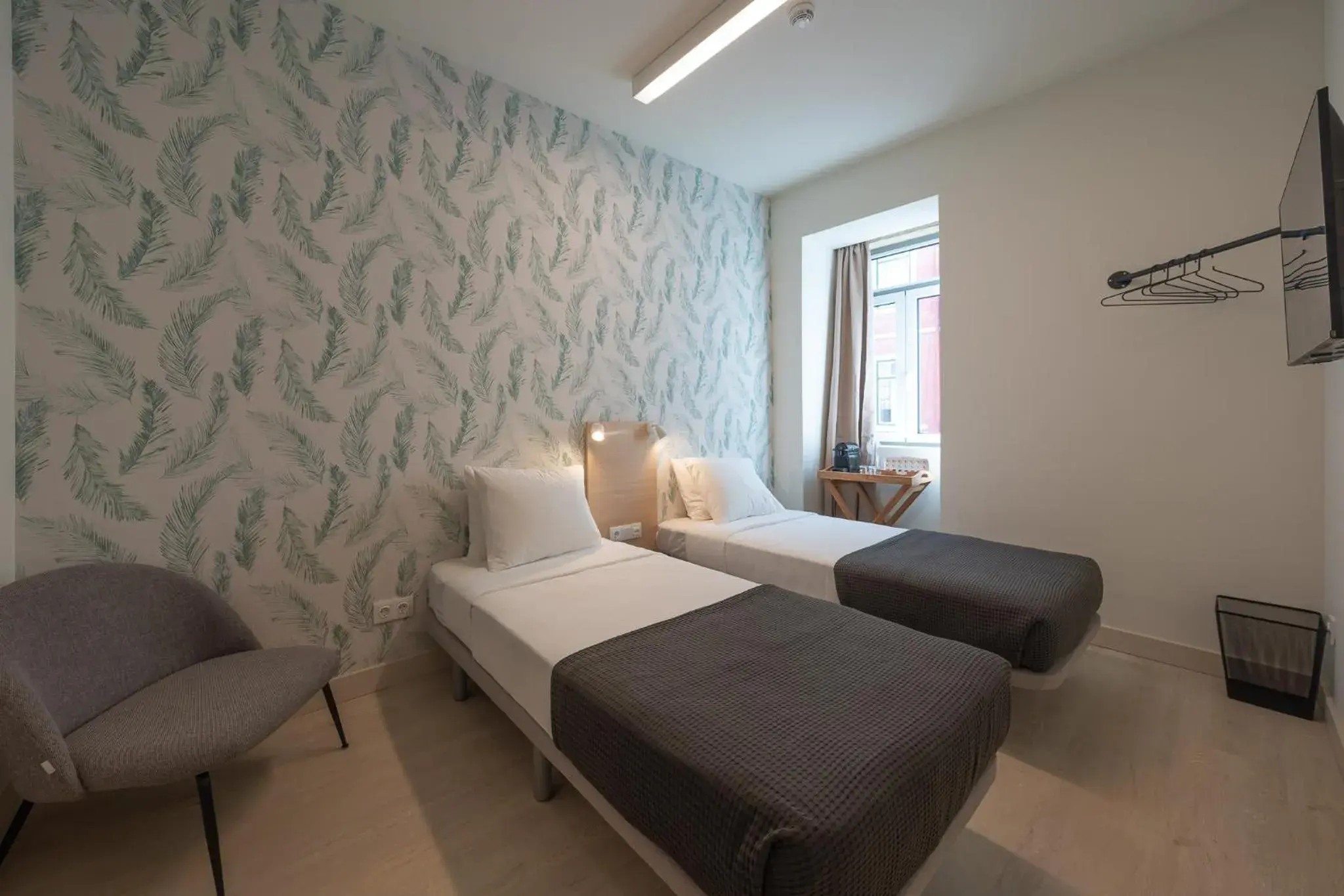 Twin Room with Private Bathroom in We Hate F Tourists Twin Room with Private Bathroom in We Hate F Tourists