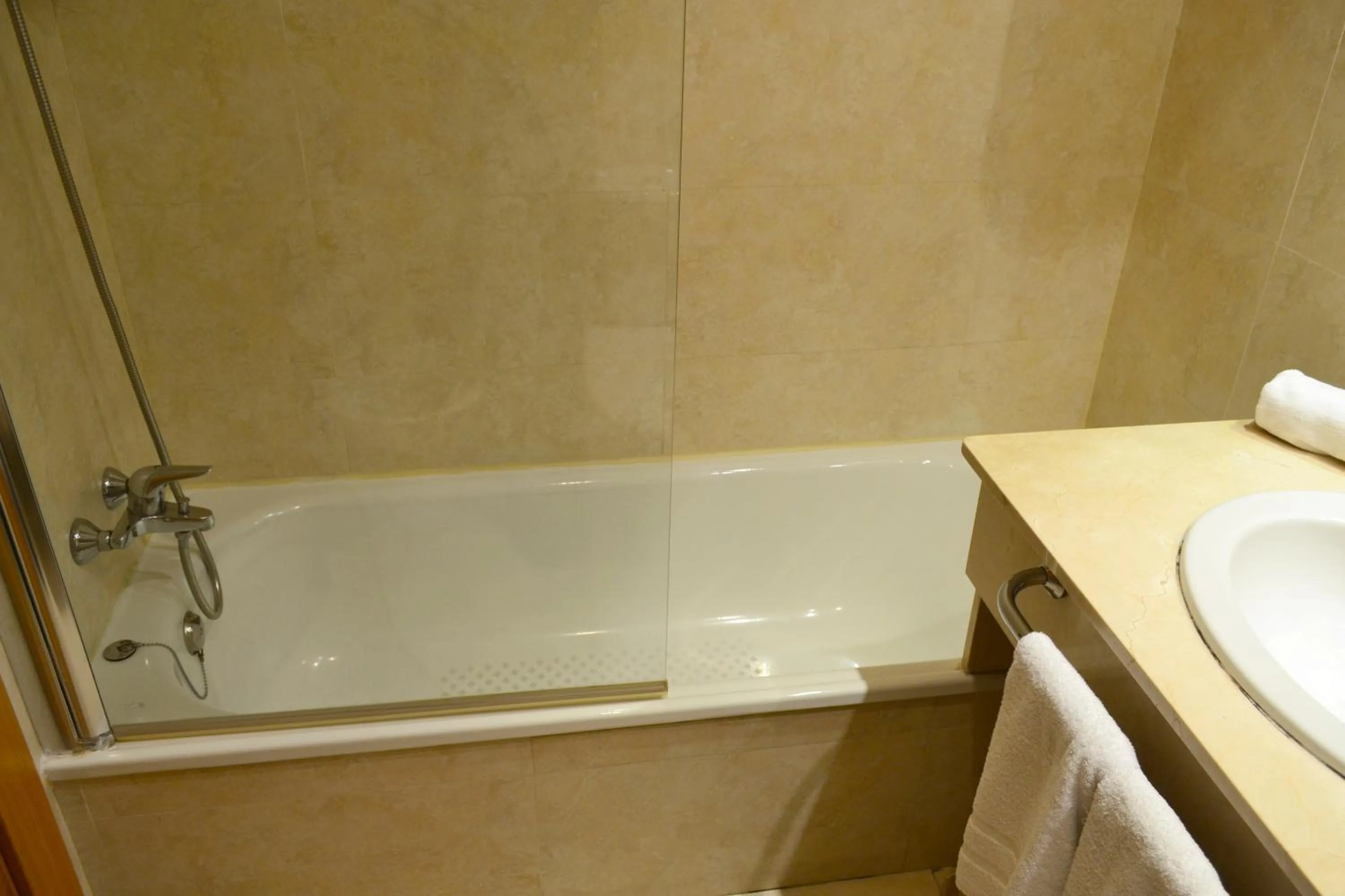 Bathroom in Hotel Alda Palacio Valdés